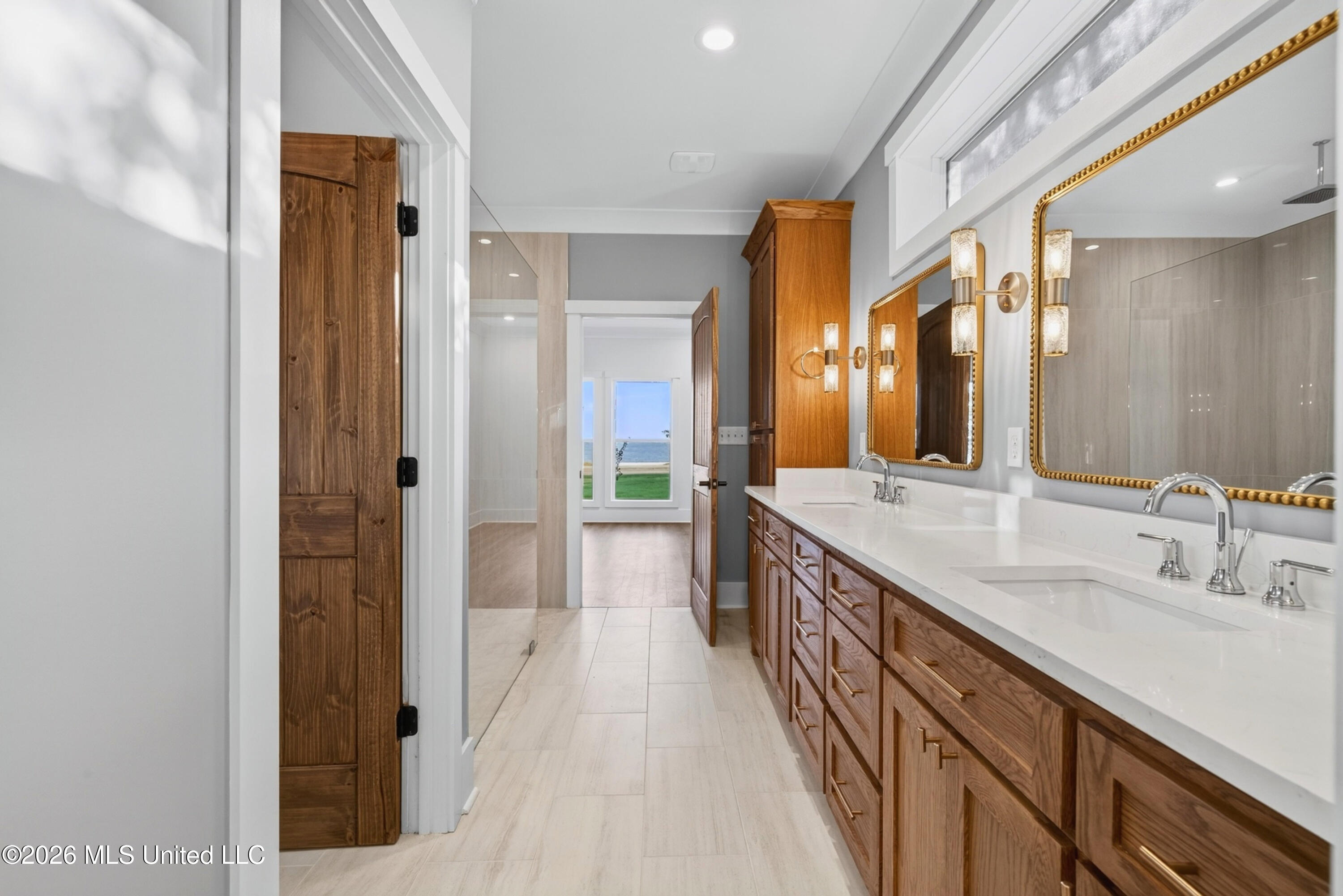 1416 E Beach Boulevard Property Photo 23