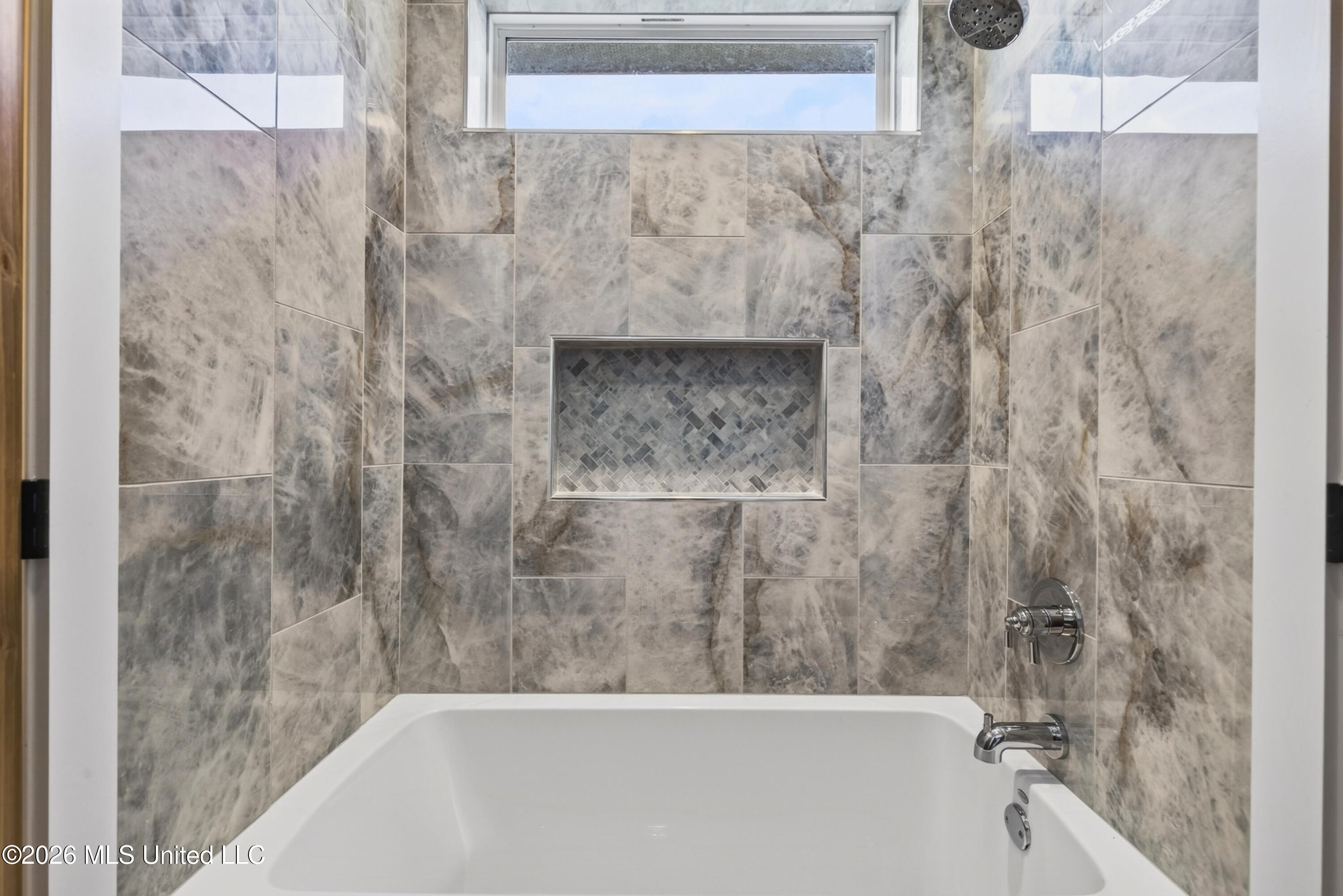 1416 E Beach Boulevard Property Photo 29