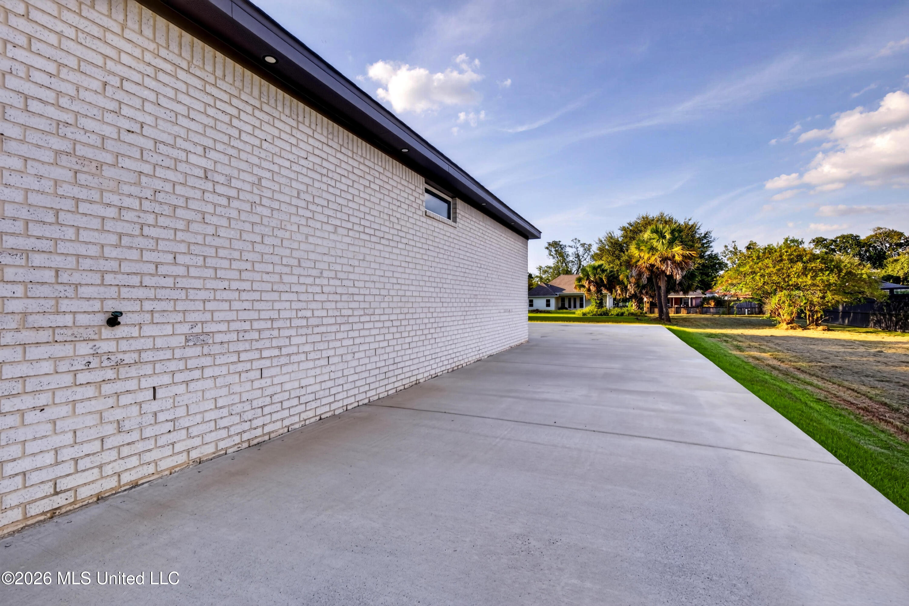 1416 E Beach Boulevard Property Photo 35