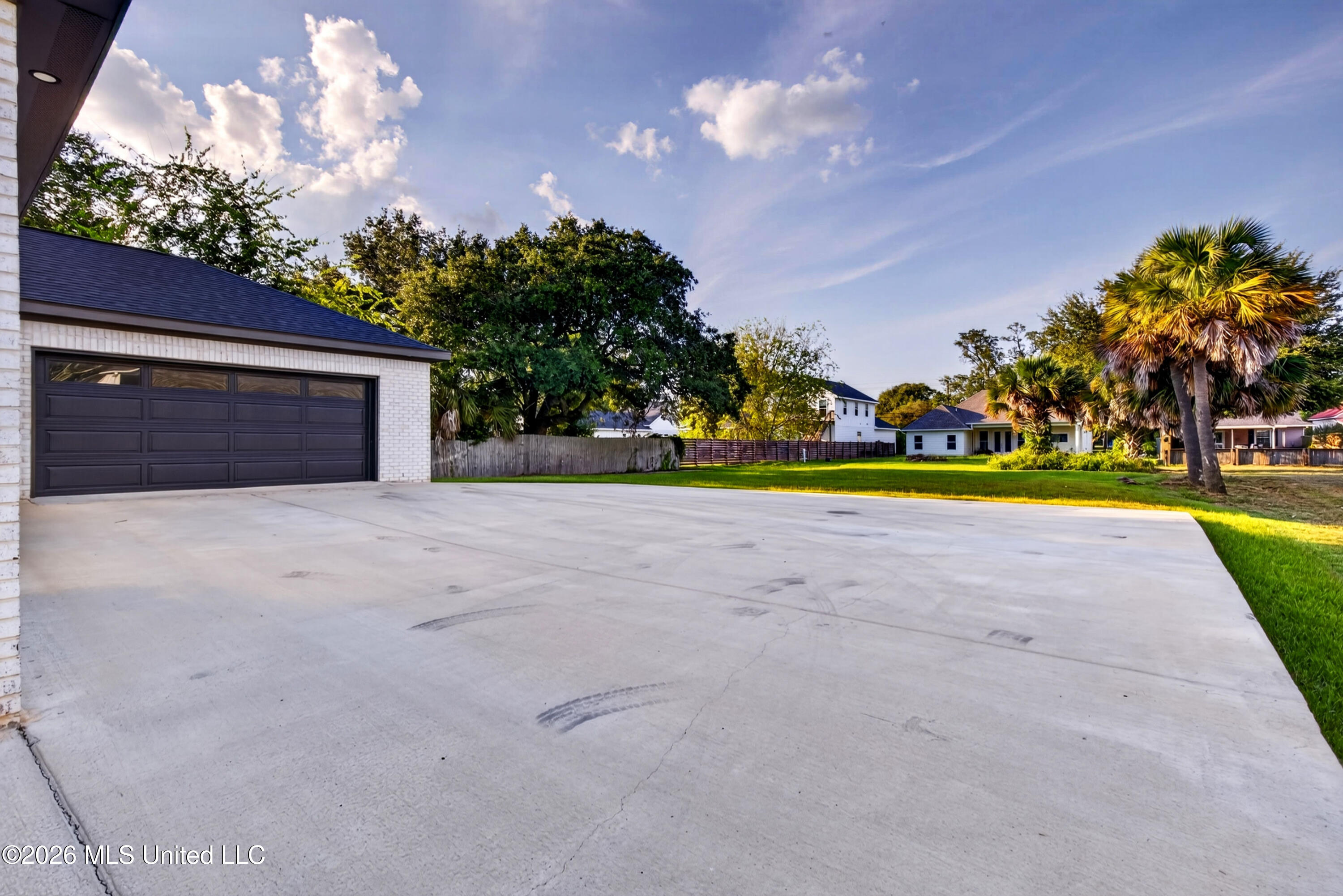 1416 E Beach Boulevard Property Photo 36