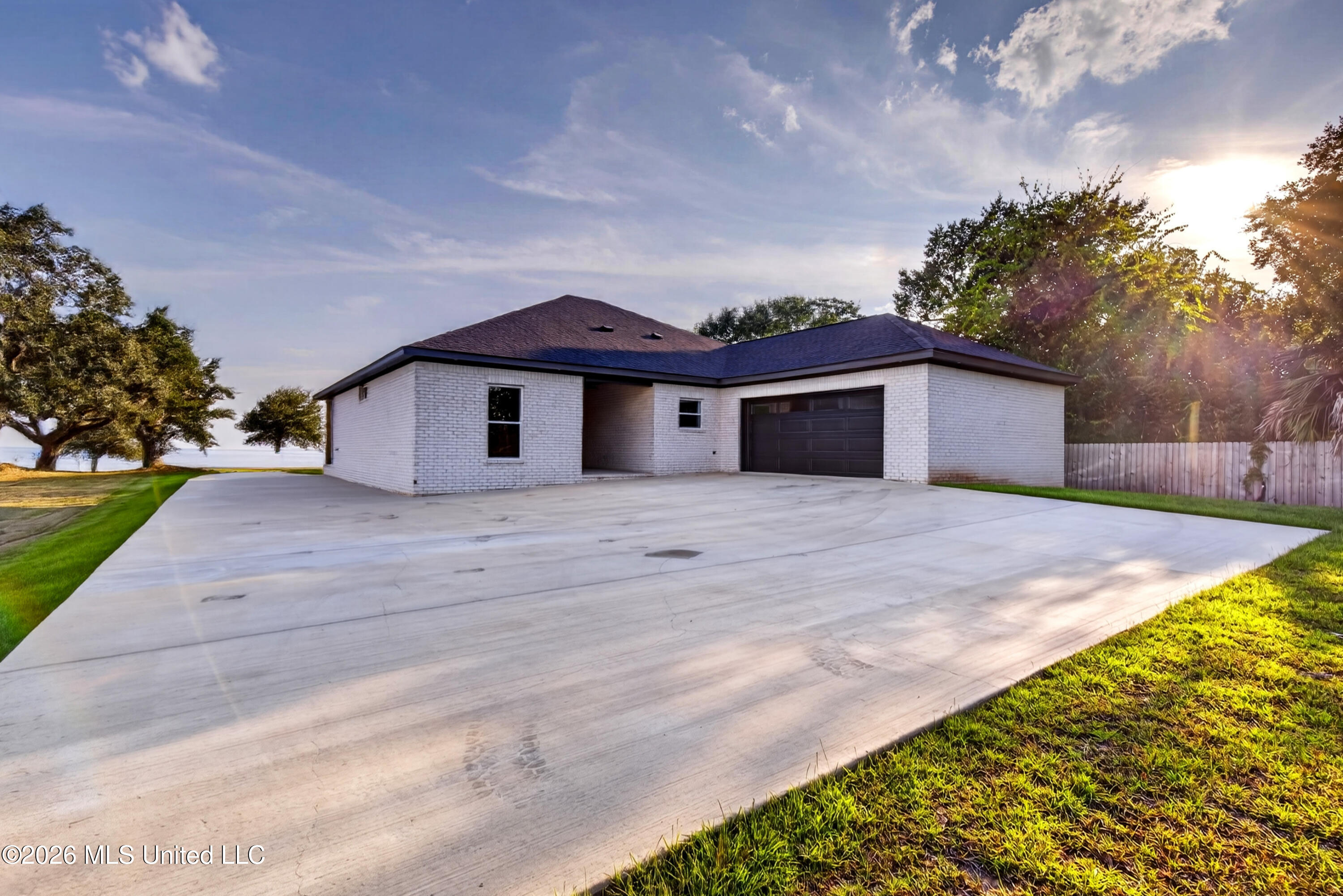 1416 E Beach Boulevard Property Photo 37