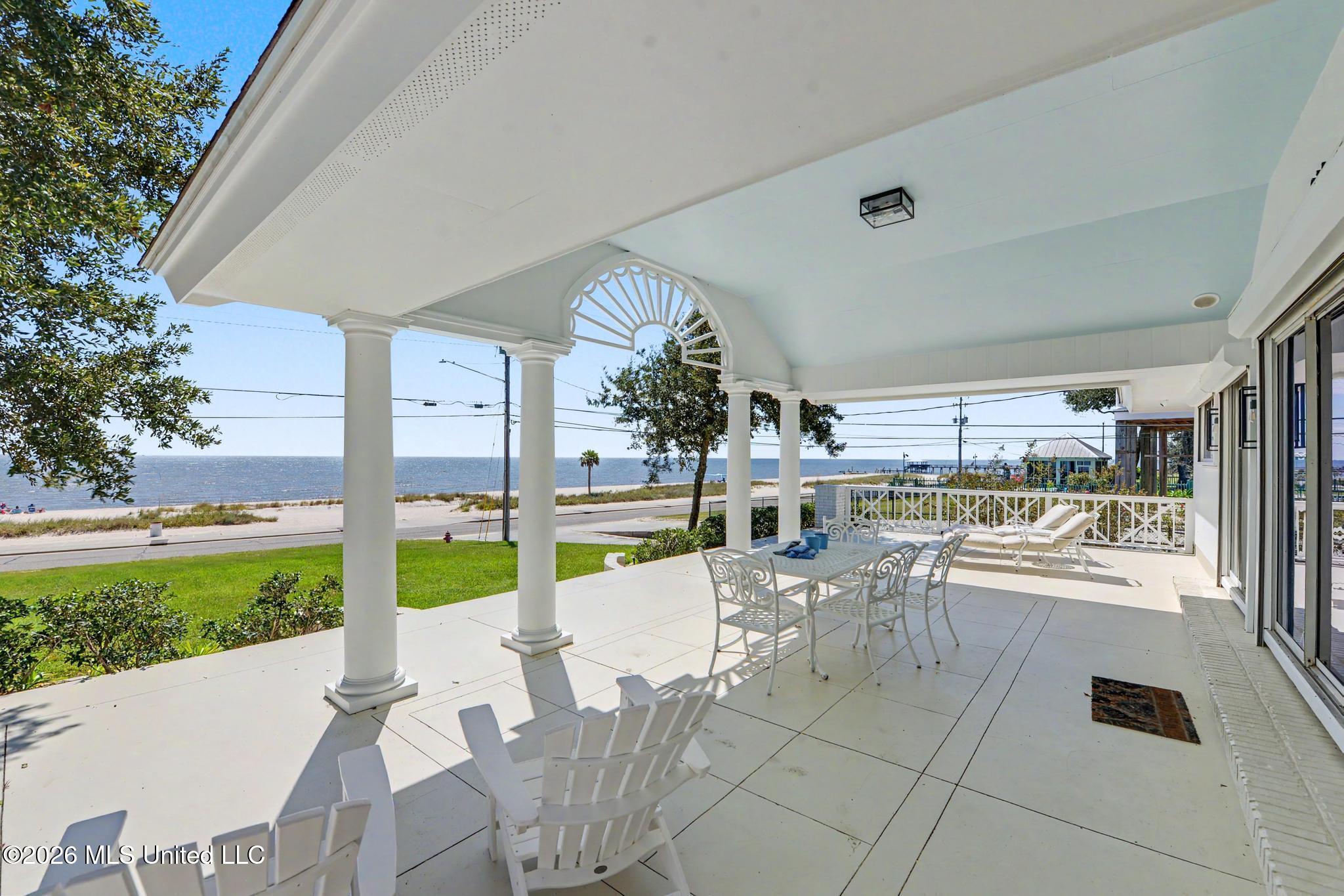 816 S Beach Boulevard Property Photo 4