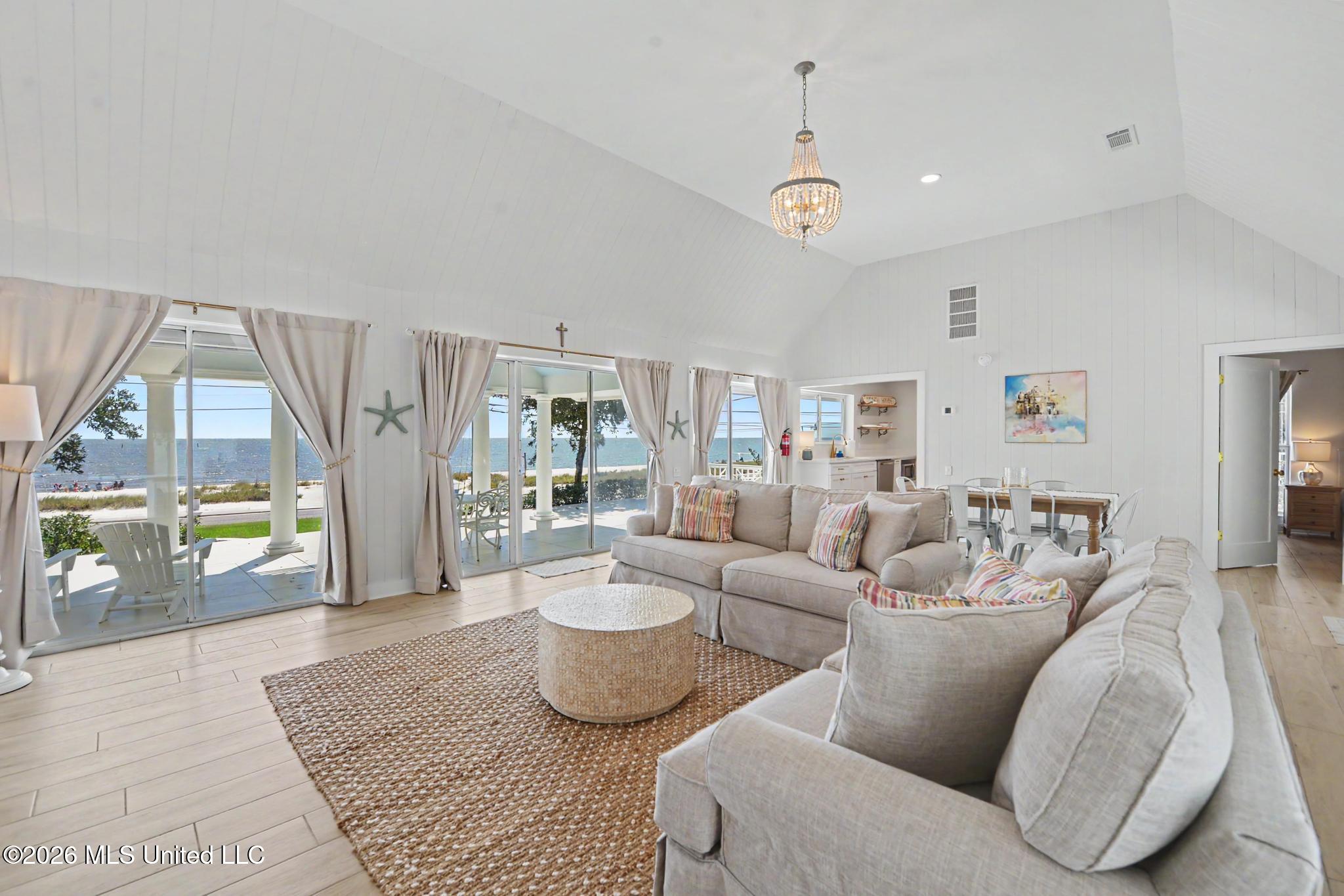 816 S Beach Boulevard Property Photo 9
