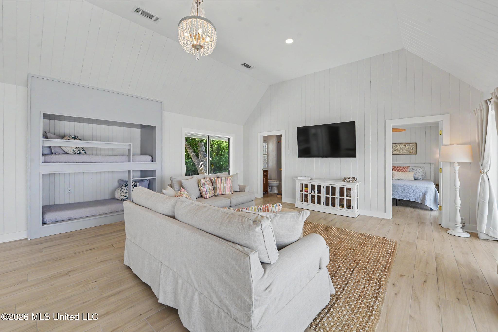 816 S Beach Boulevard Property Photo 11