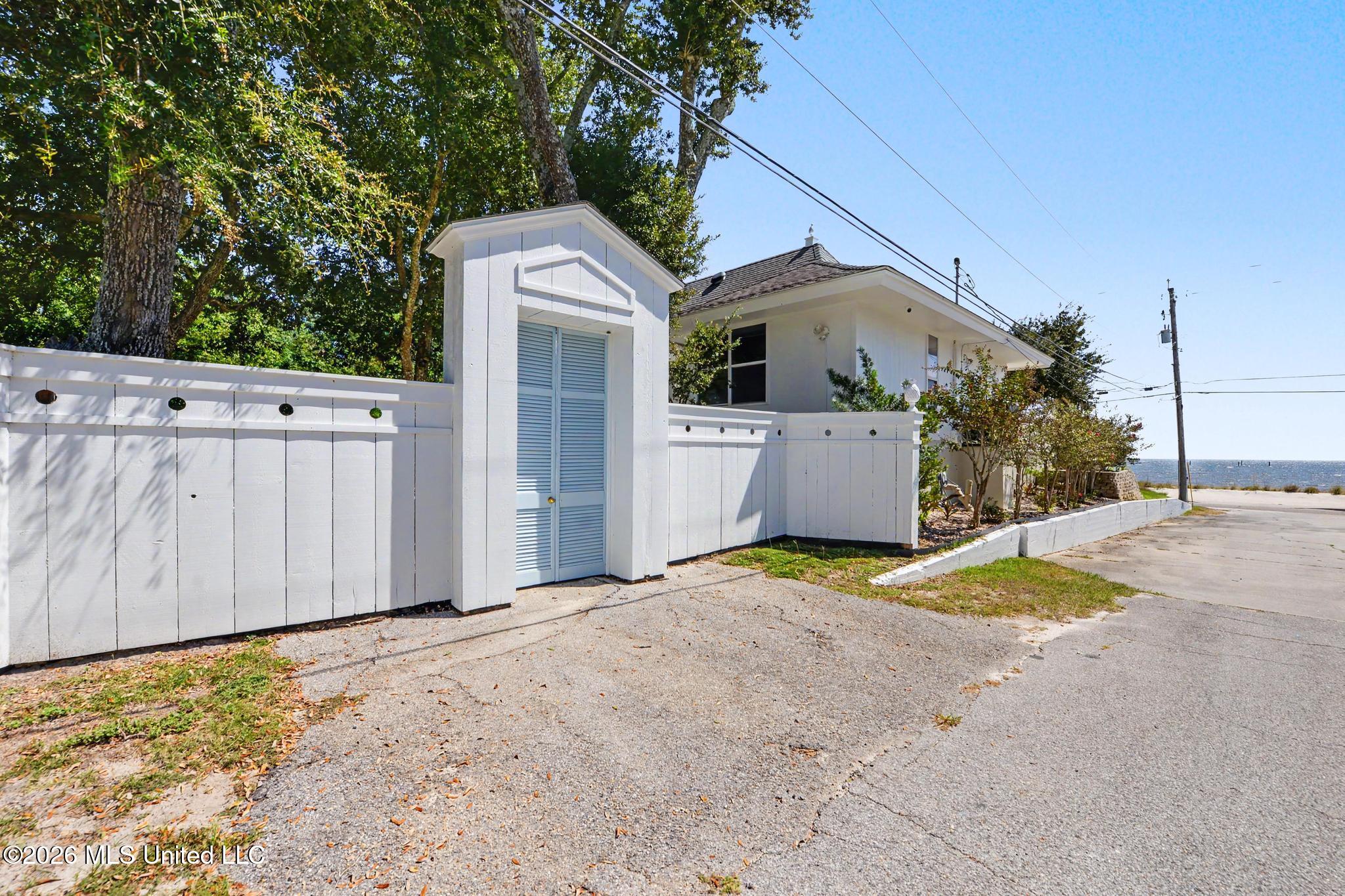 816 S Beach Boulevard Property Photo 28