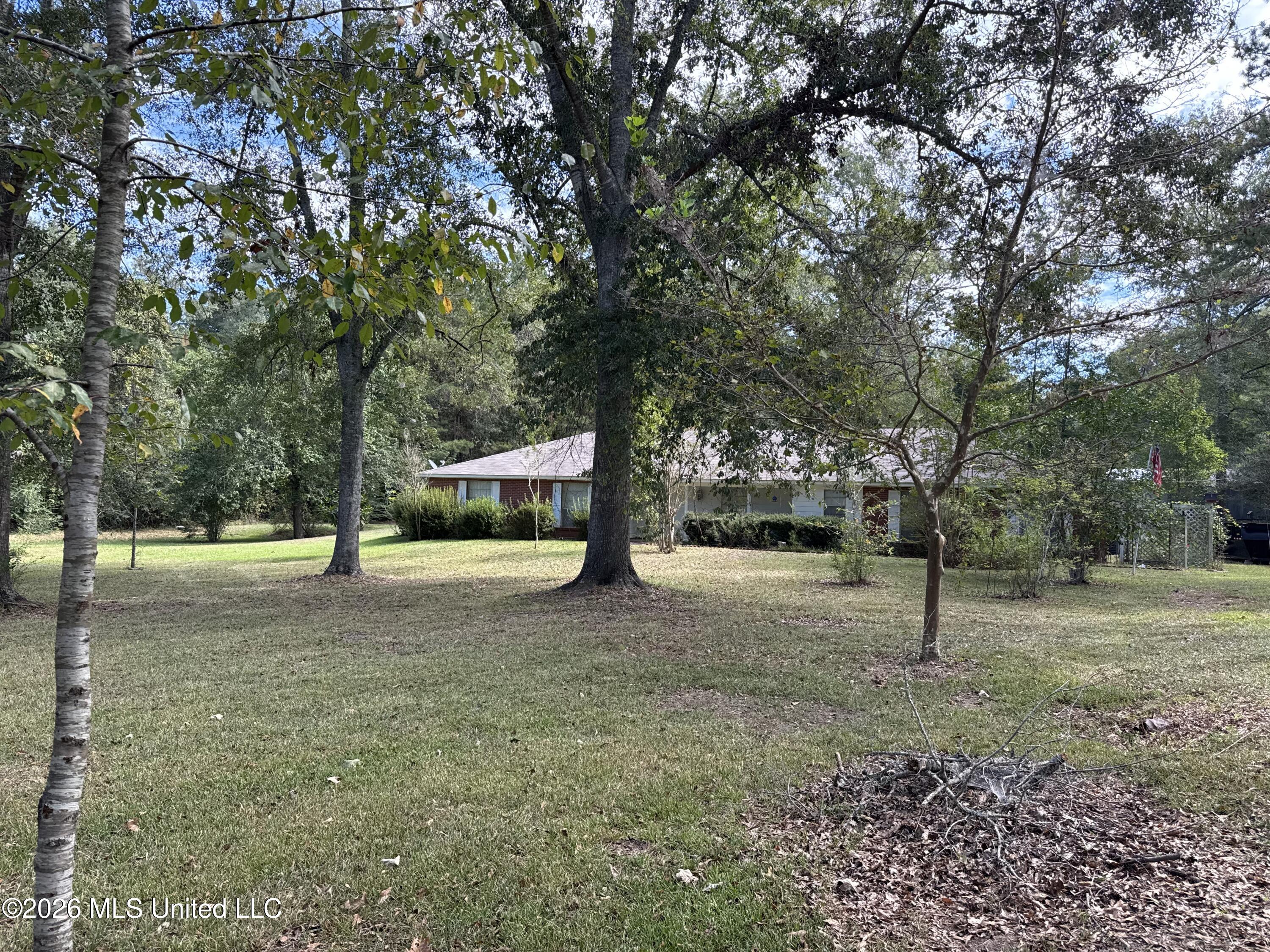 1876 Simpson Highway 469 Property Photo 2