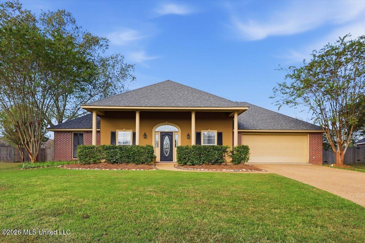 207 Woodgreen Cove Property Photo 1