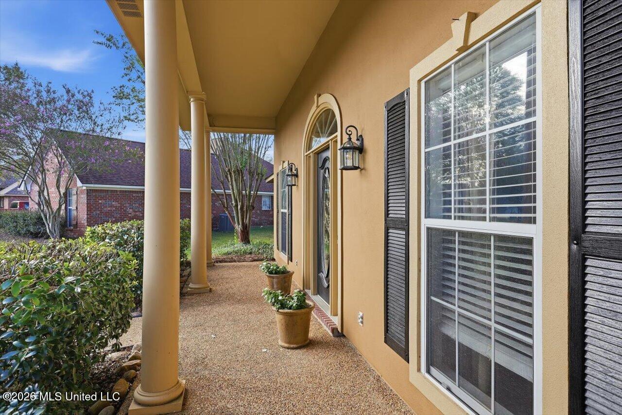 207 Woodgreen Cove Property Photo 2