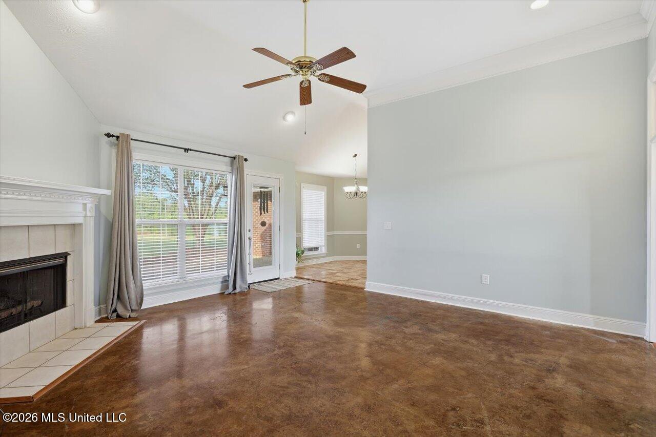 207 Woodgreen Cove Property Photo 5