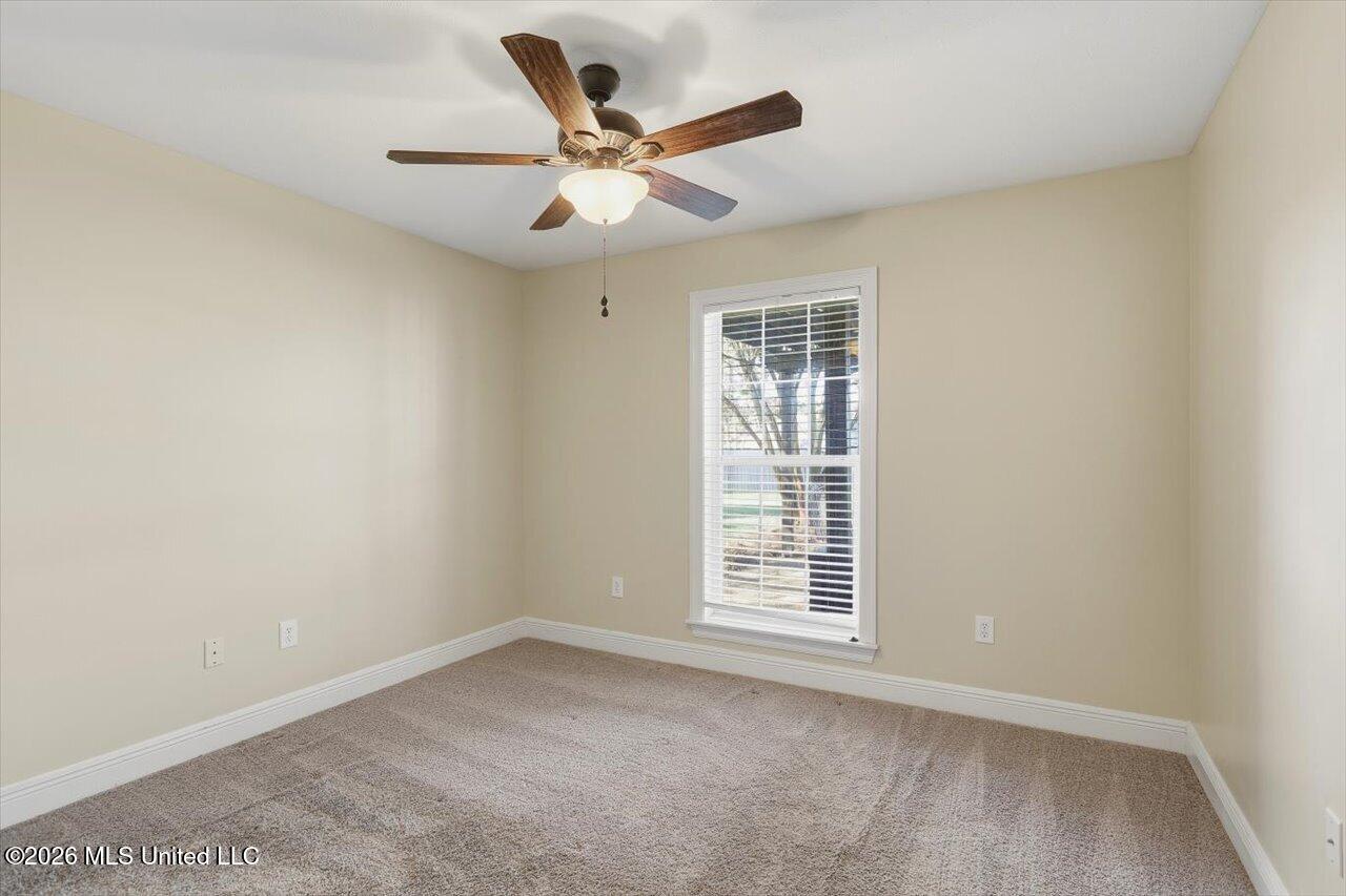 207 Woodgreen Cove Property Photo 18