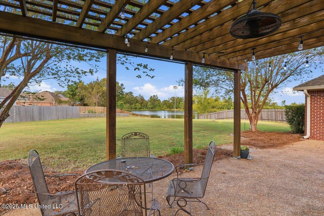 207 Woodgreen Cove Property Photo 23