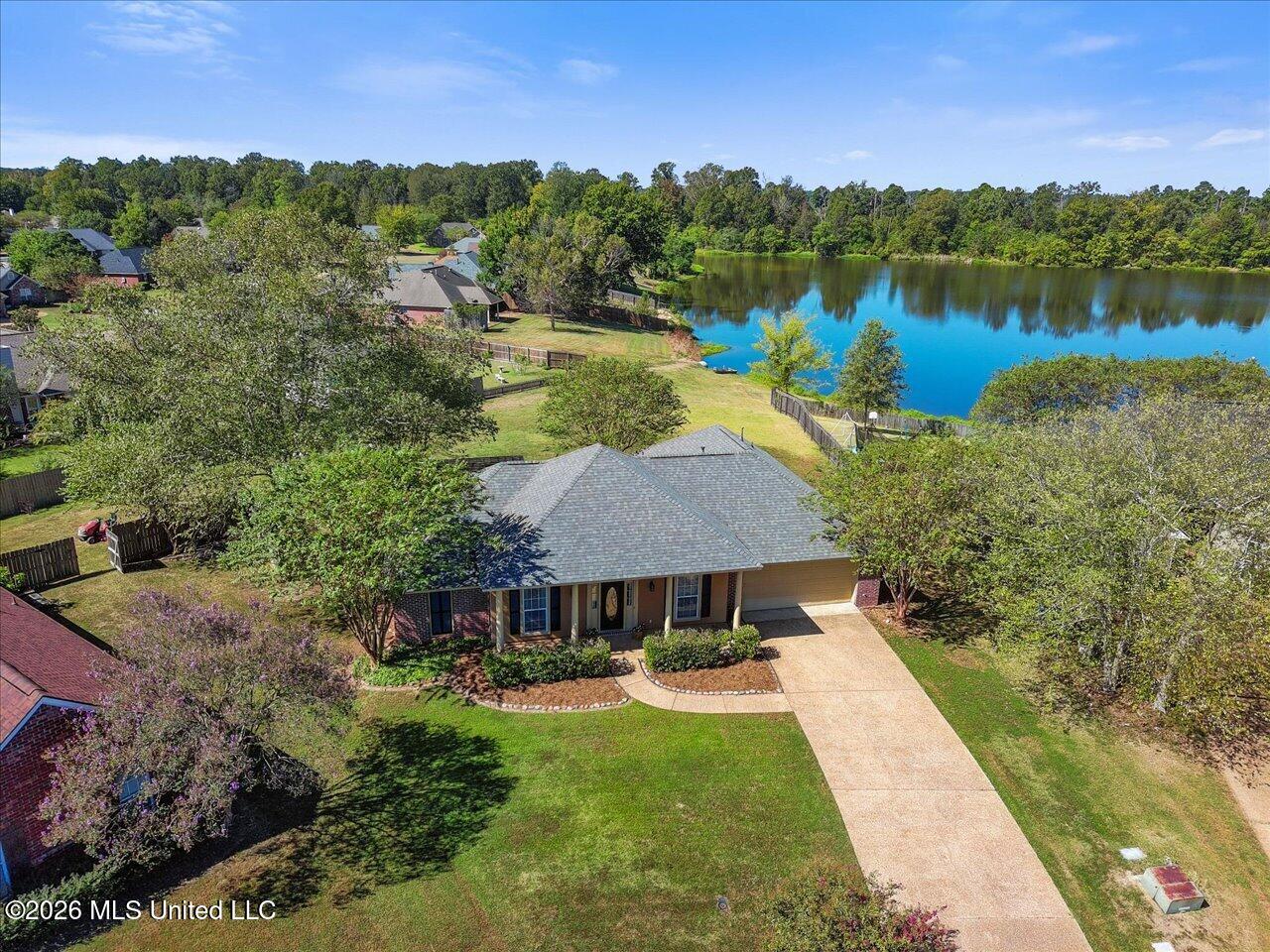 207 Woodgreen Cove Property Photo 26