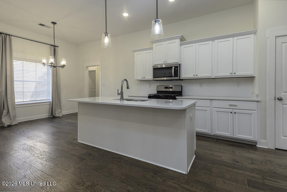 7388 Crosswinds Boulevard Property Photo 14