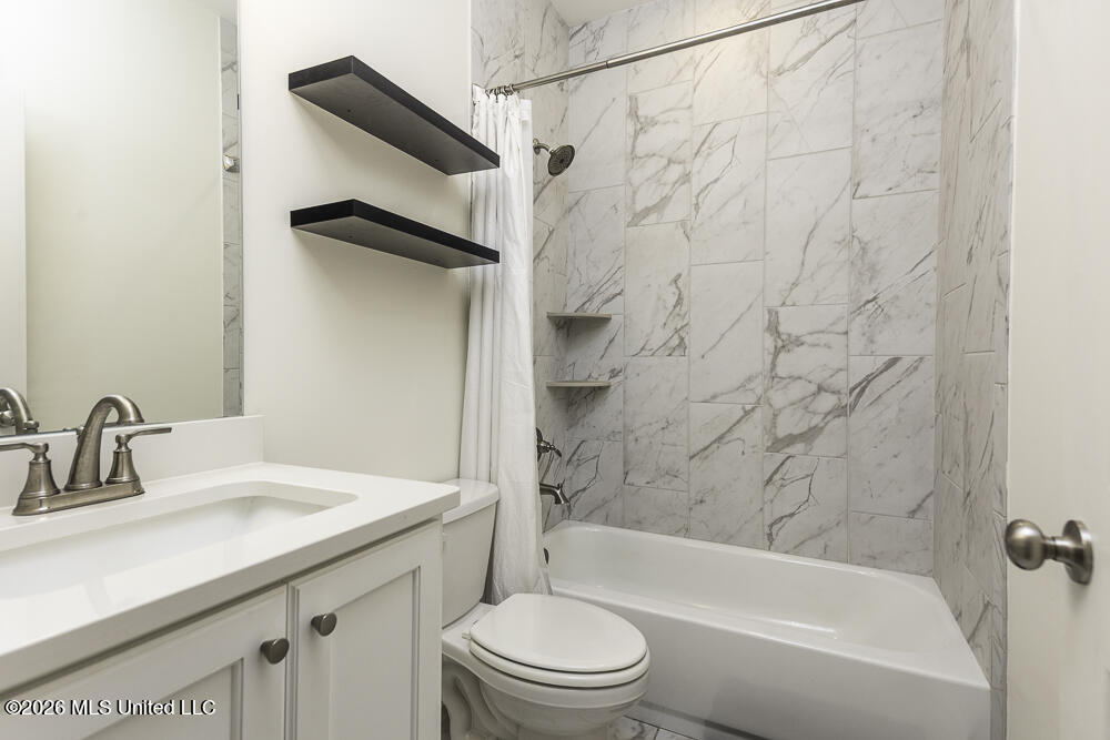 7388 Crosswinds Boulevard Property Photo 23