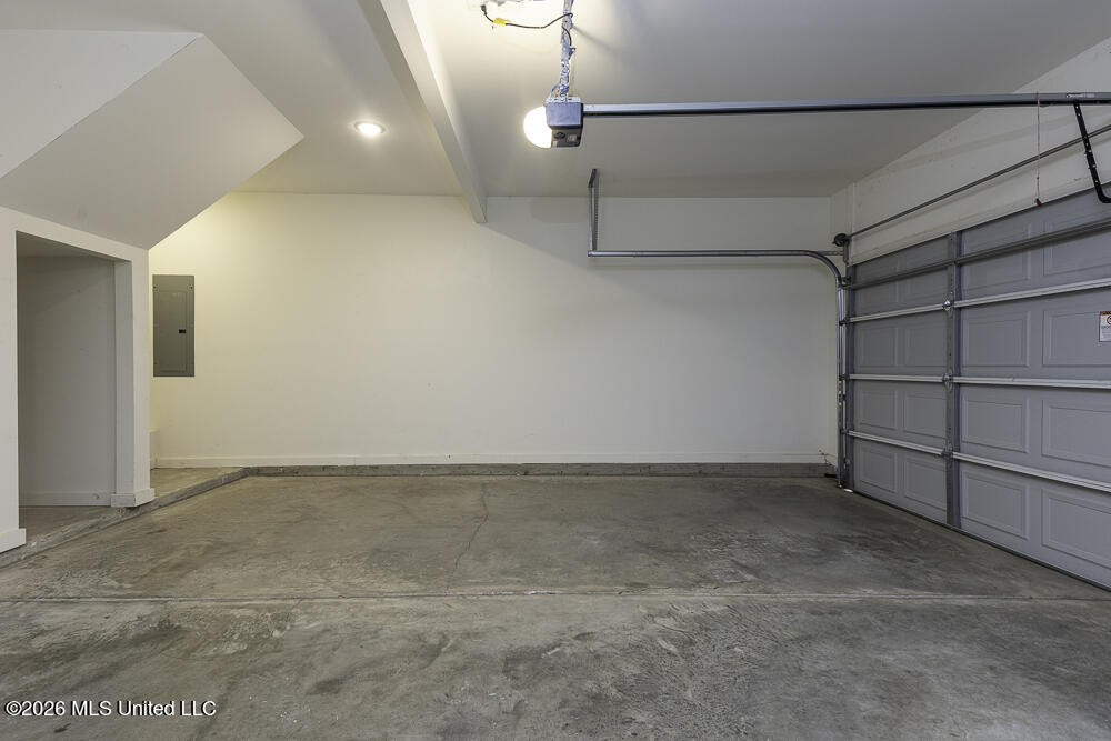 7388 Crosswinds Boulevard Property Photo 27