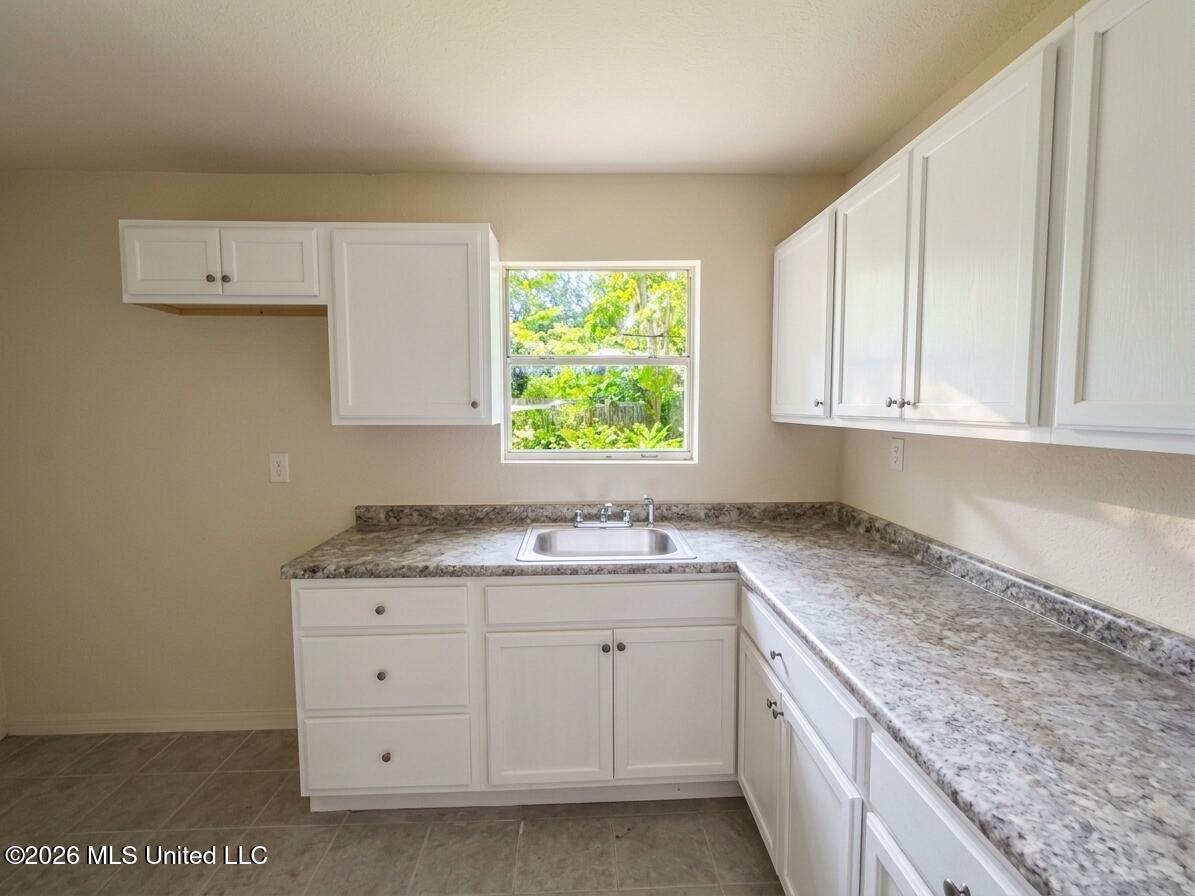 2716 Rutledge Avenue Property Photo 2