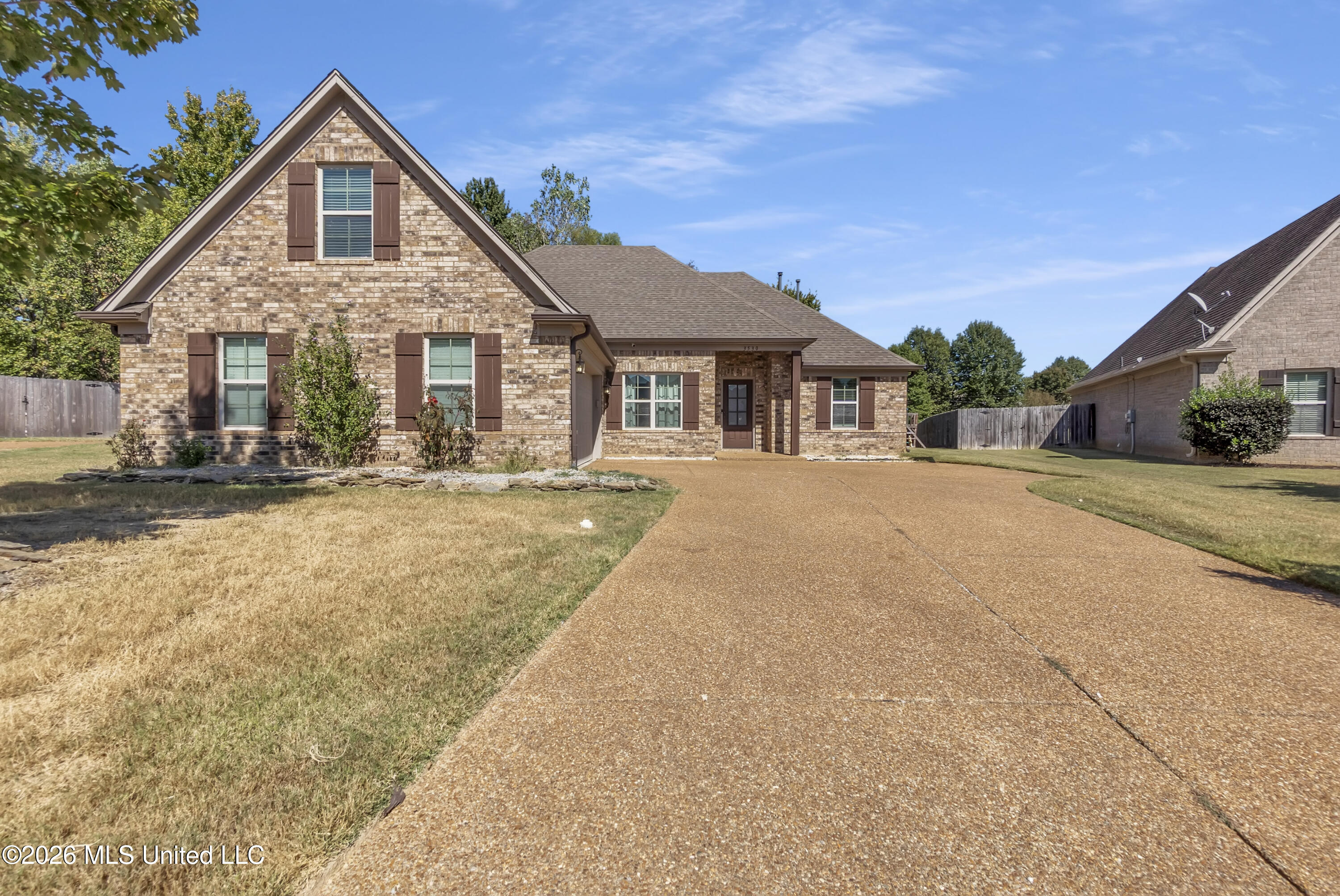 3530 Champion Hills Drive Property Photo 1