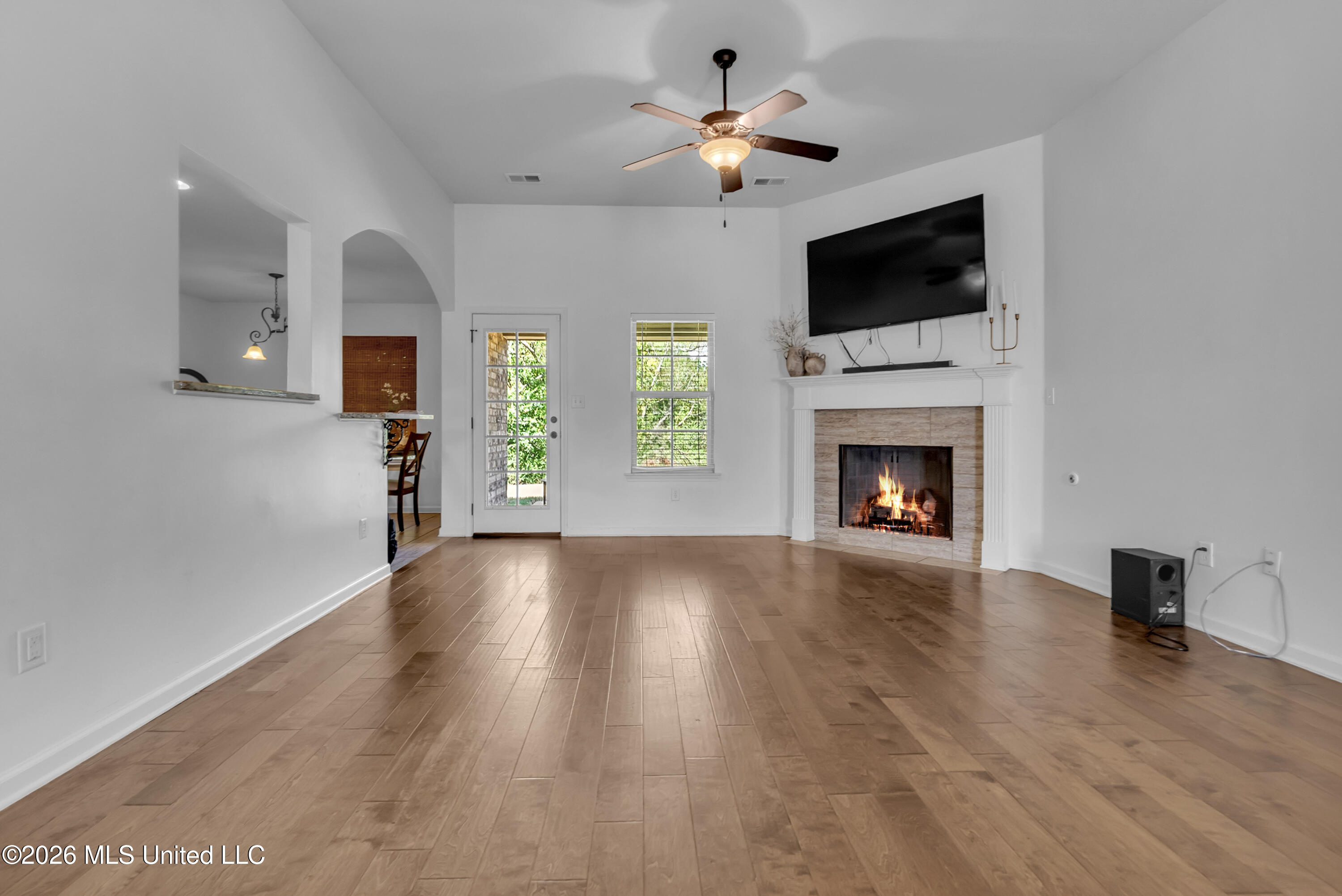 3530 Champion Hills Drive Property Photo 3