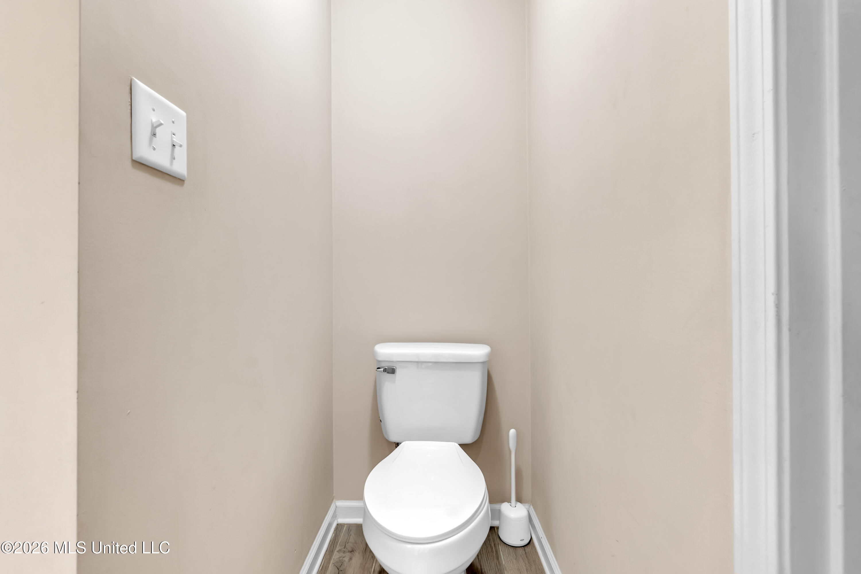 3530 Champion Hills Drive Property Photo 15