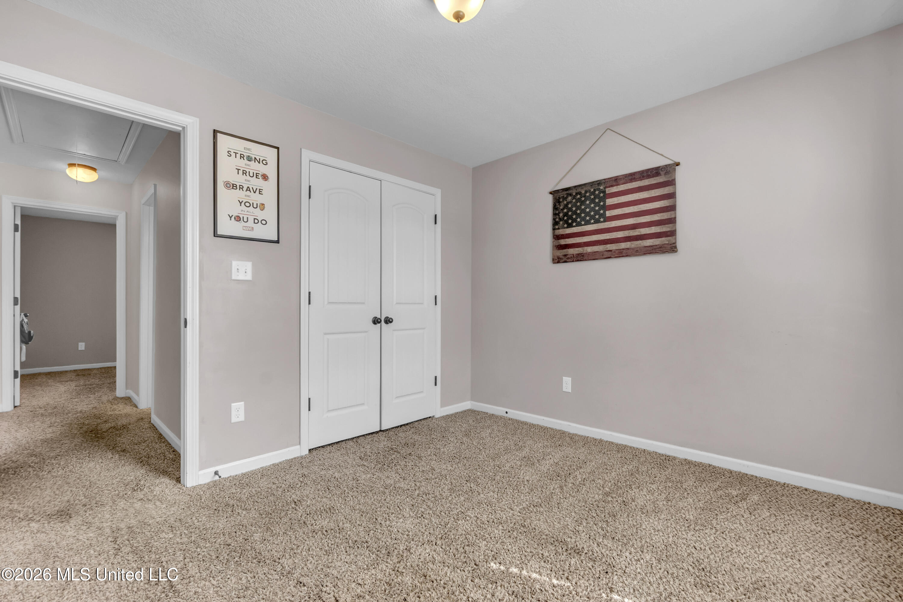 3530 Champion Hills Drive Property Photo 16