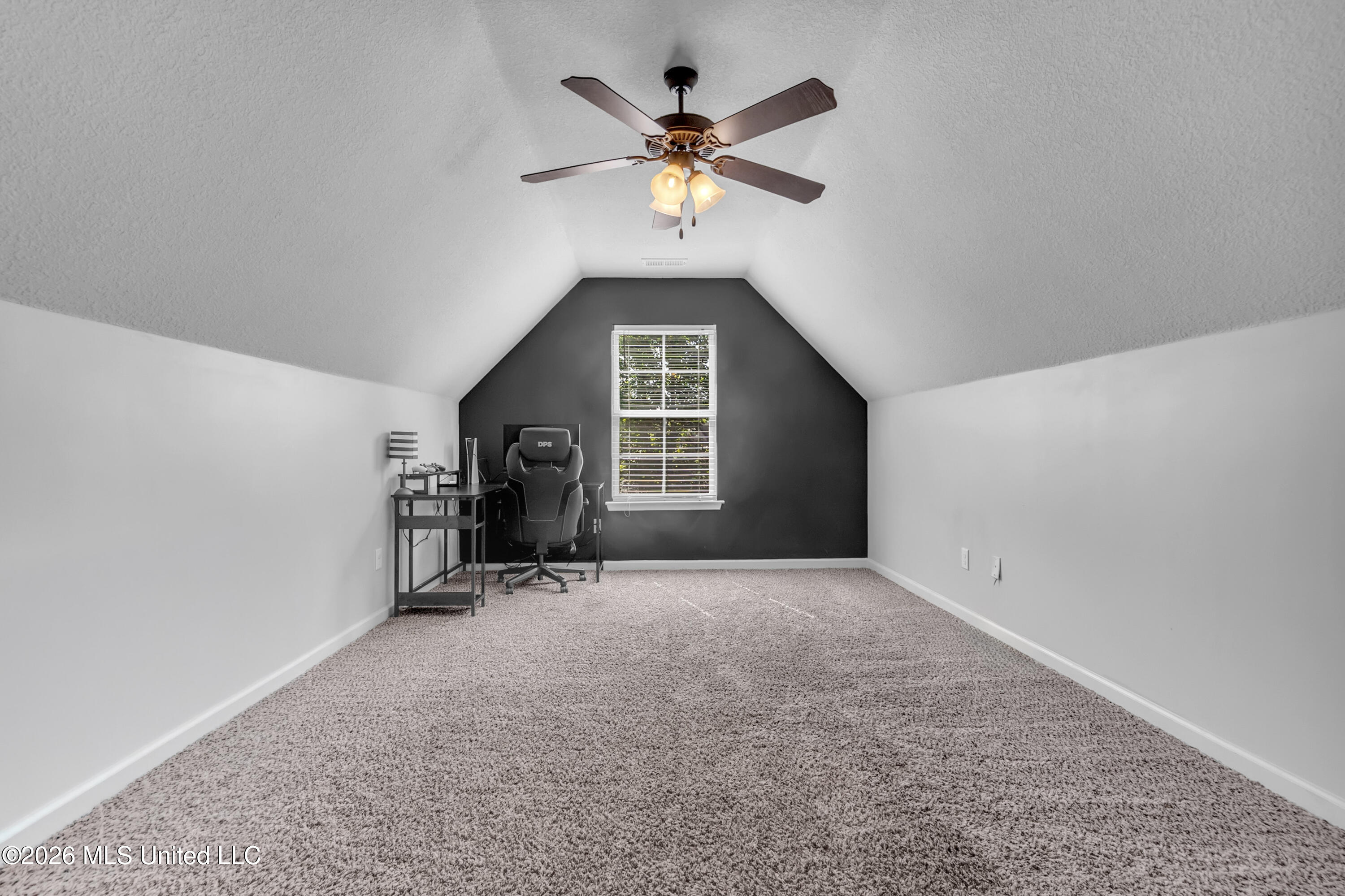 3530 Champion Hills Drive Property Photo 18