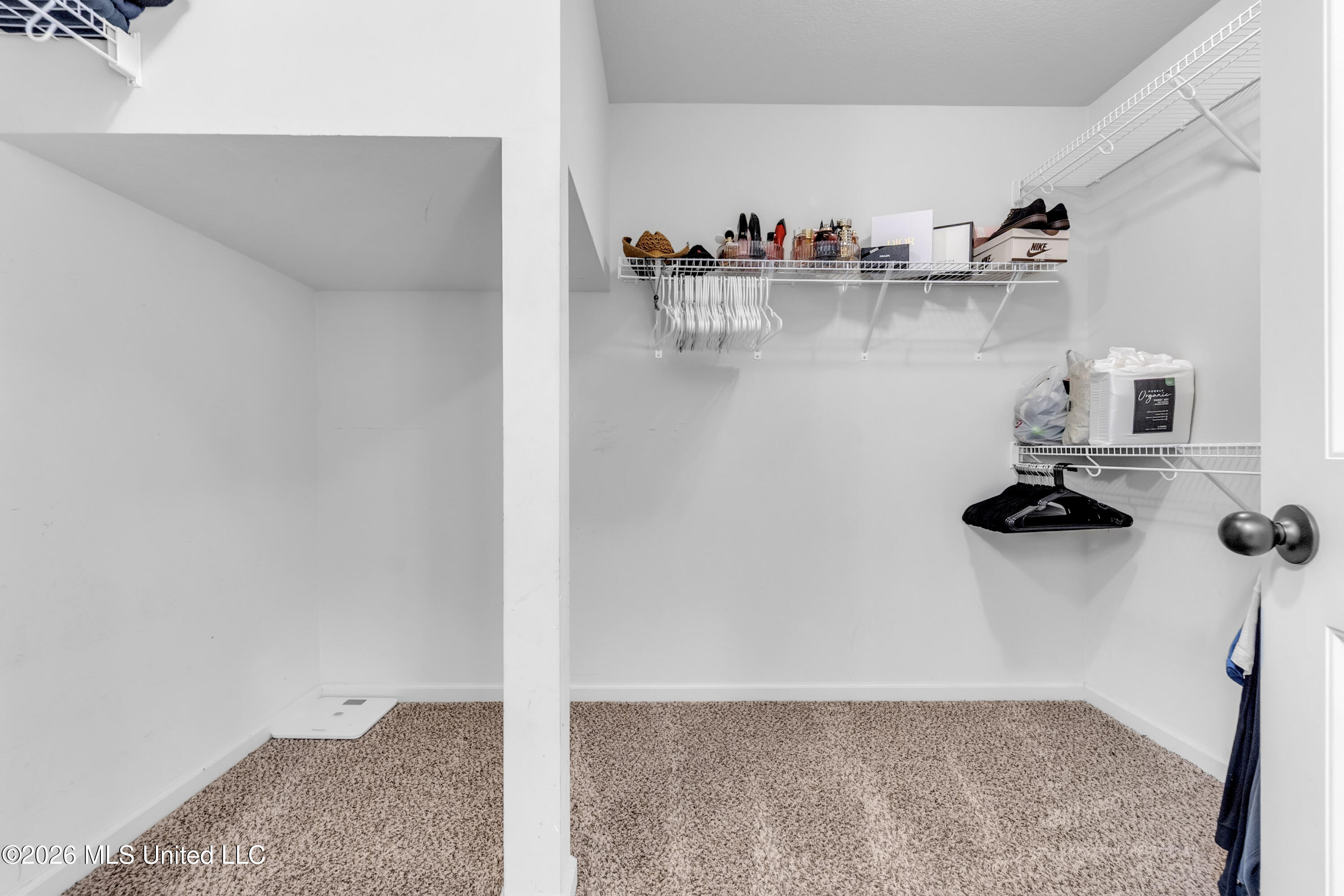 3530 Champion Hills Drive Property Photo 19