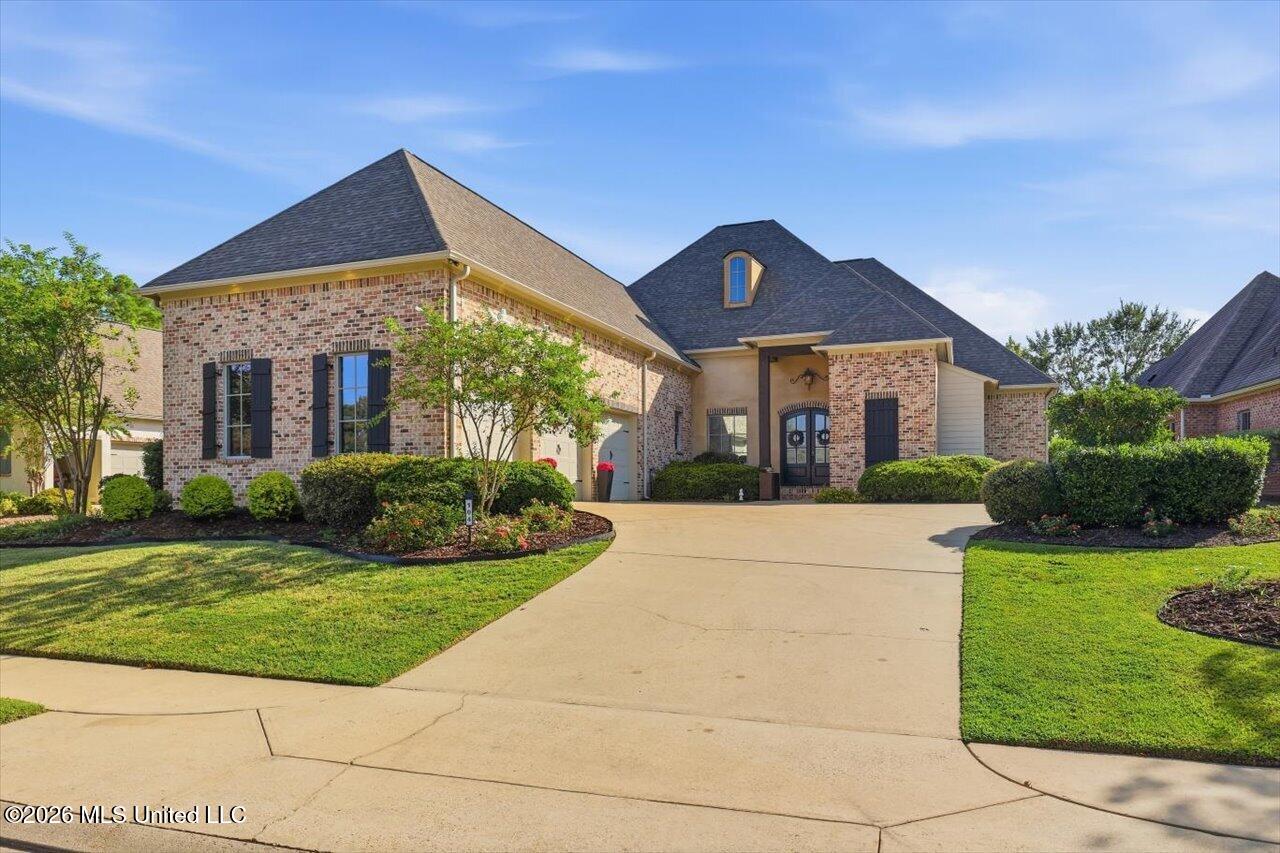 104 Bristol Cove Property Photo 1
