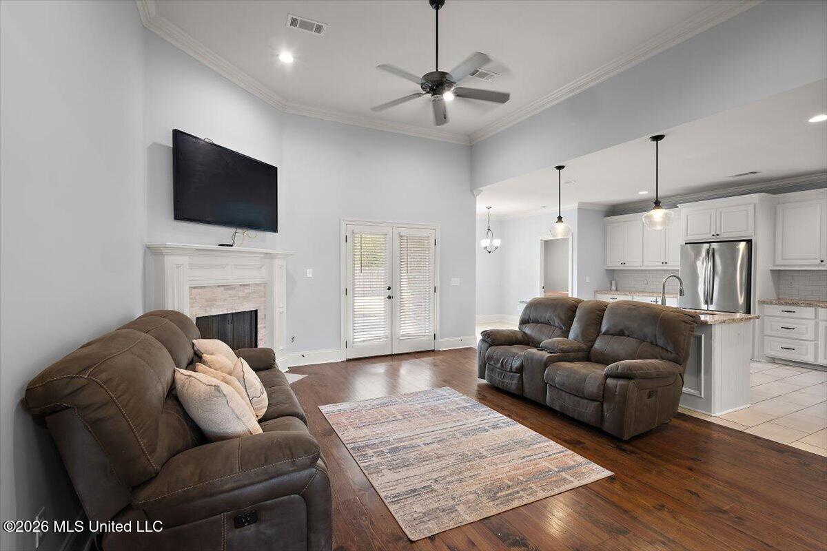 152 Sweetbriar Circle Property Photo 7