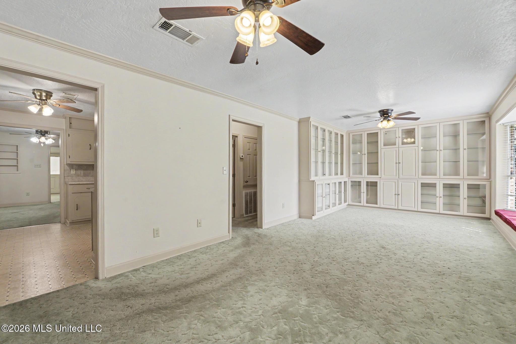 1315 Martin Street Property Photo 6