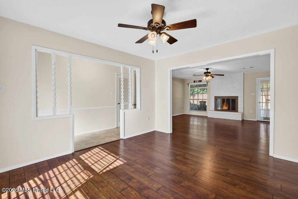 511 N Forest Avenue Property Photo 2