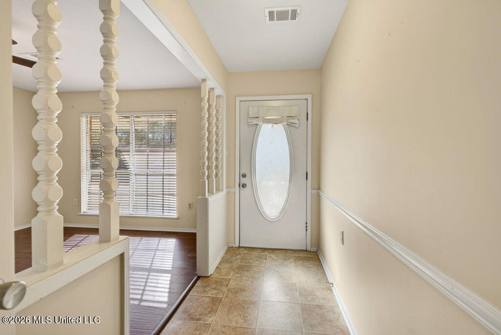 511 N Forest Avenue Property Photo 9