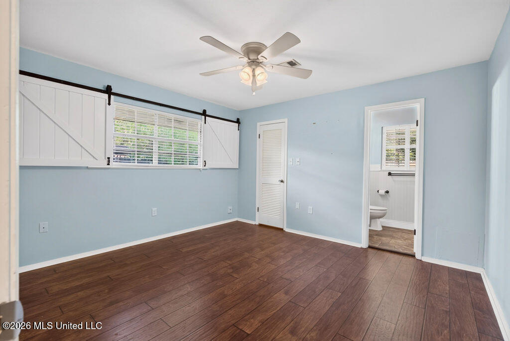 511 N Forest Avenue Property Photo 20