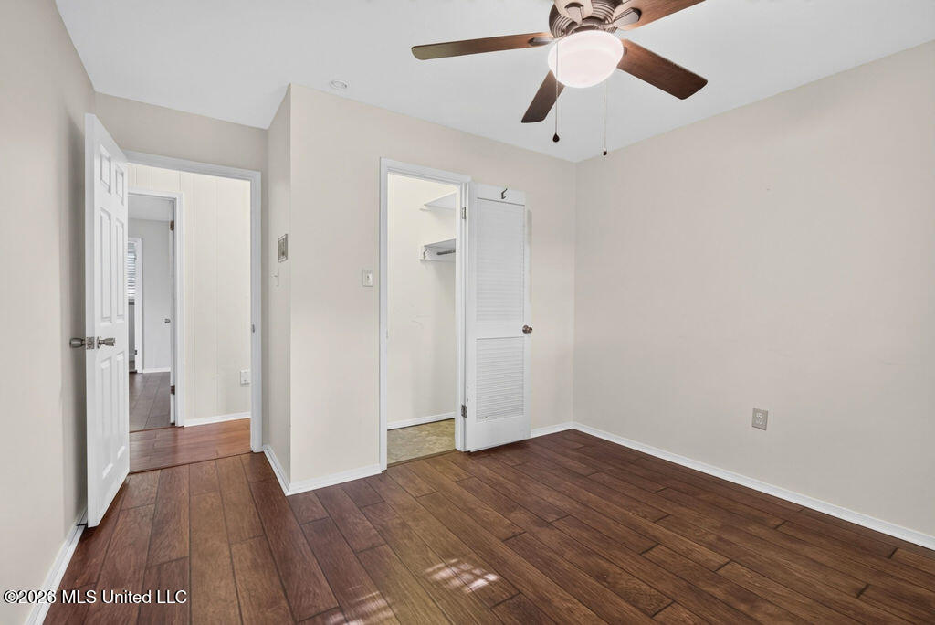 511 N Forest Avenue Property Photo 26