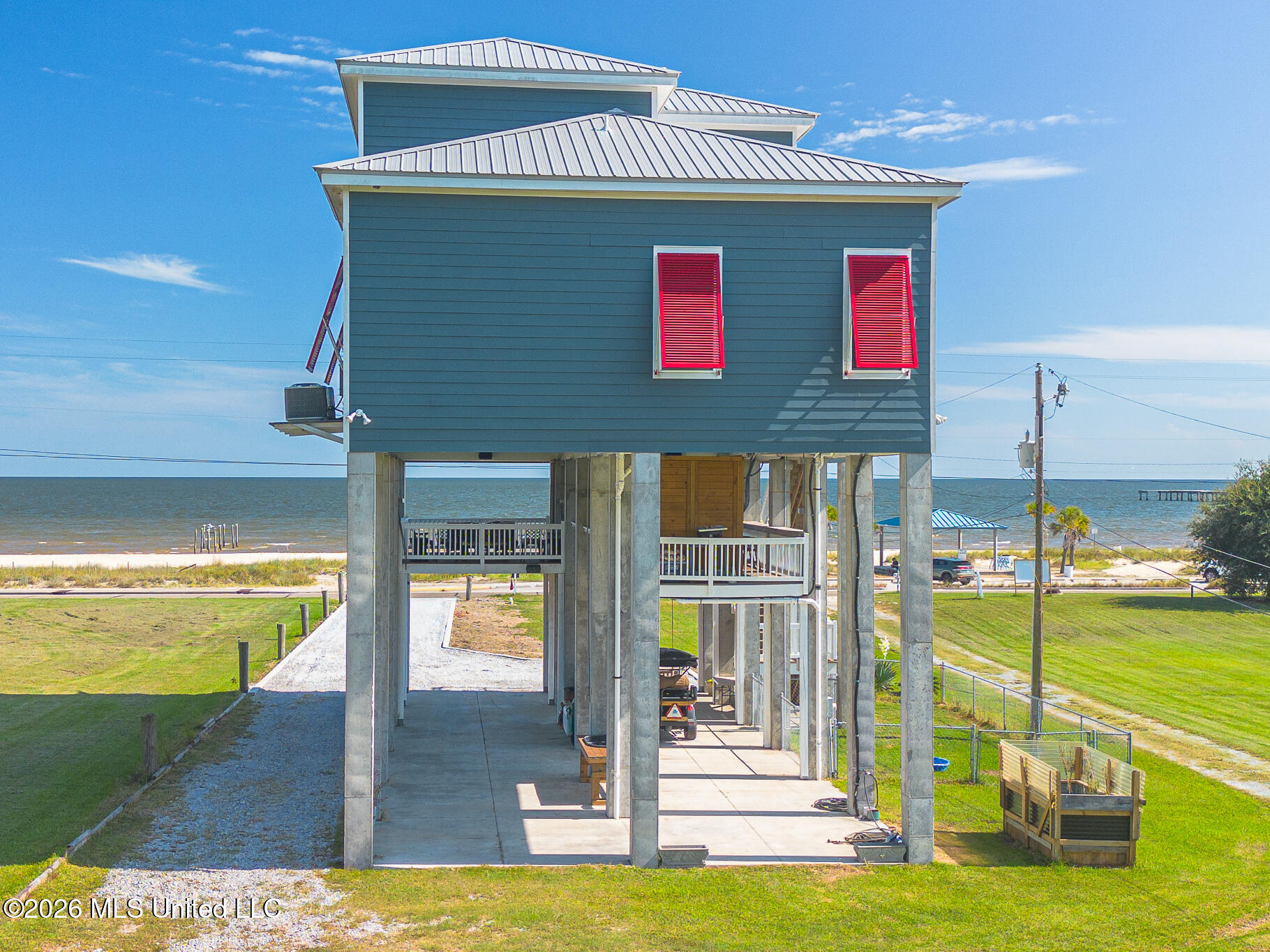 229 N Beach Boulevard Property Photo 4