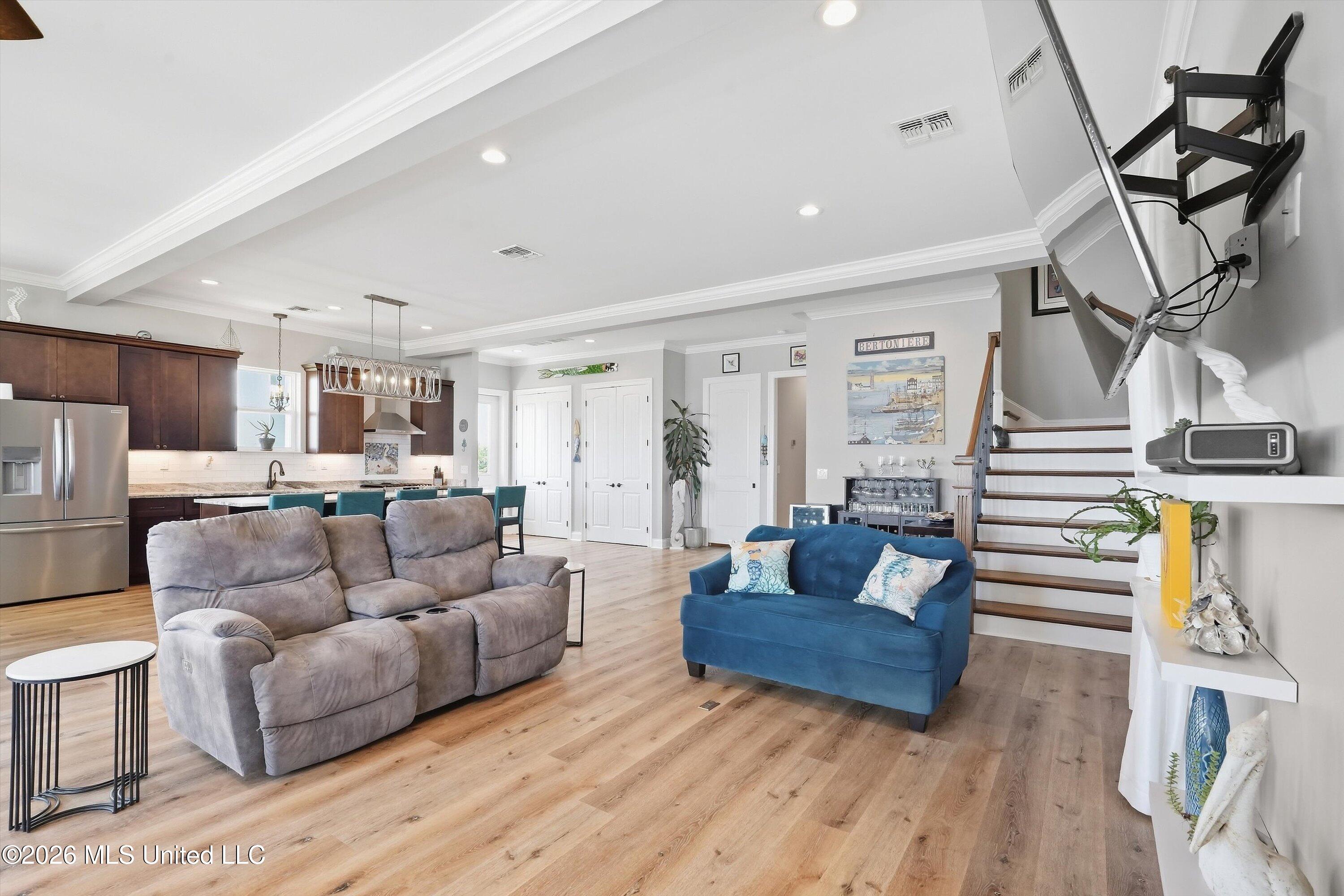 229 N Beach Boulevard Property Photo 12