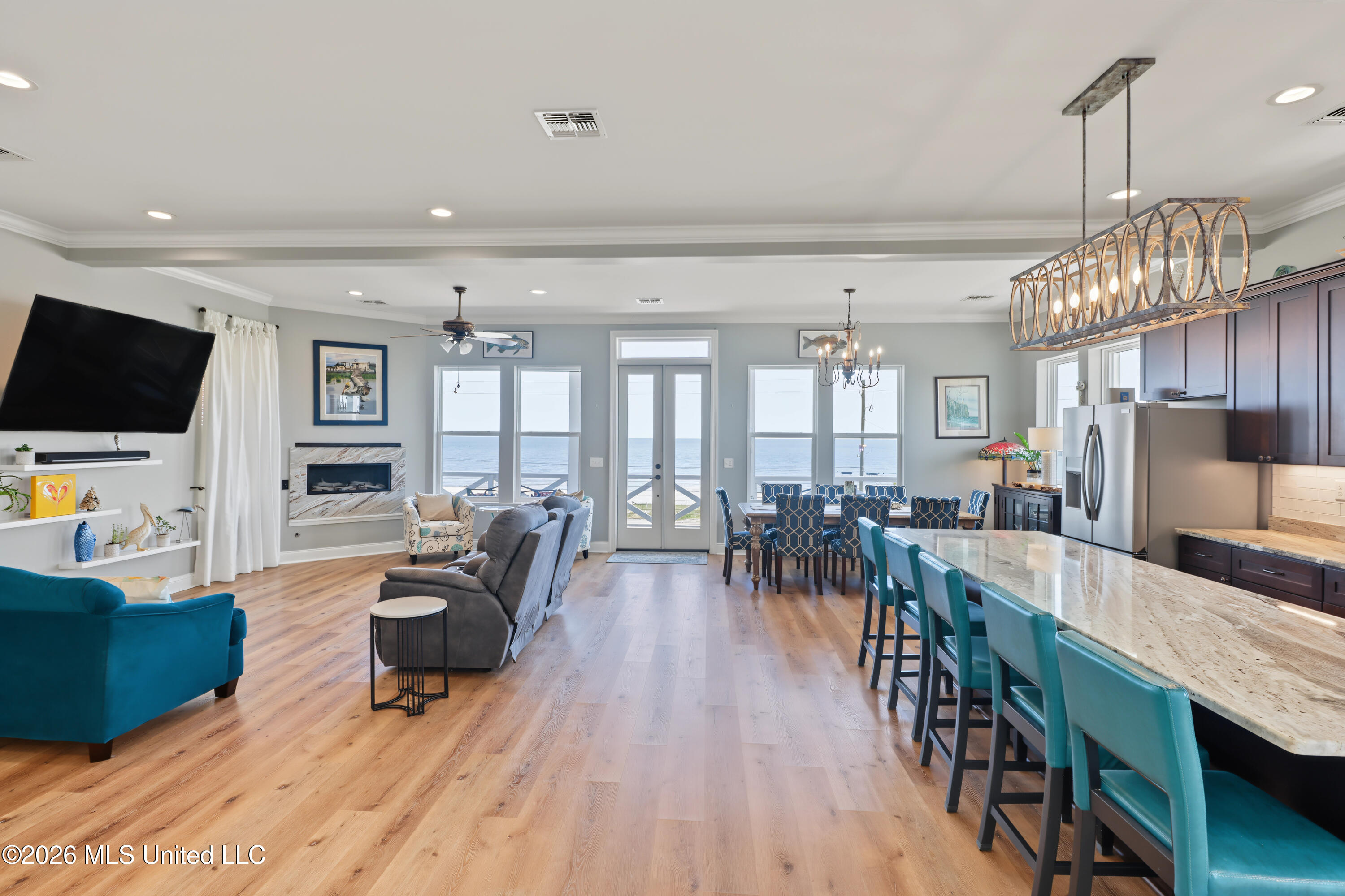 229 N Beach Boulevard Property Photo 16