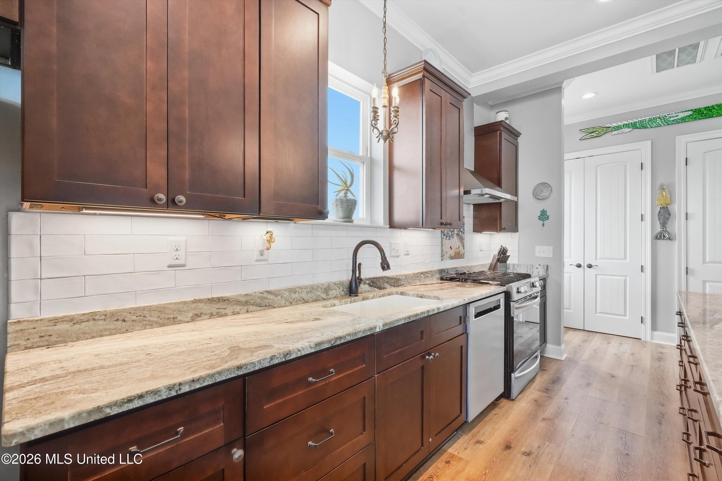 229 N Beach Boulevard Property Photo 27