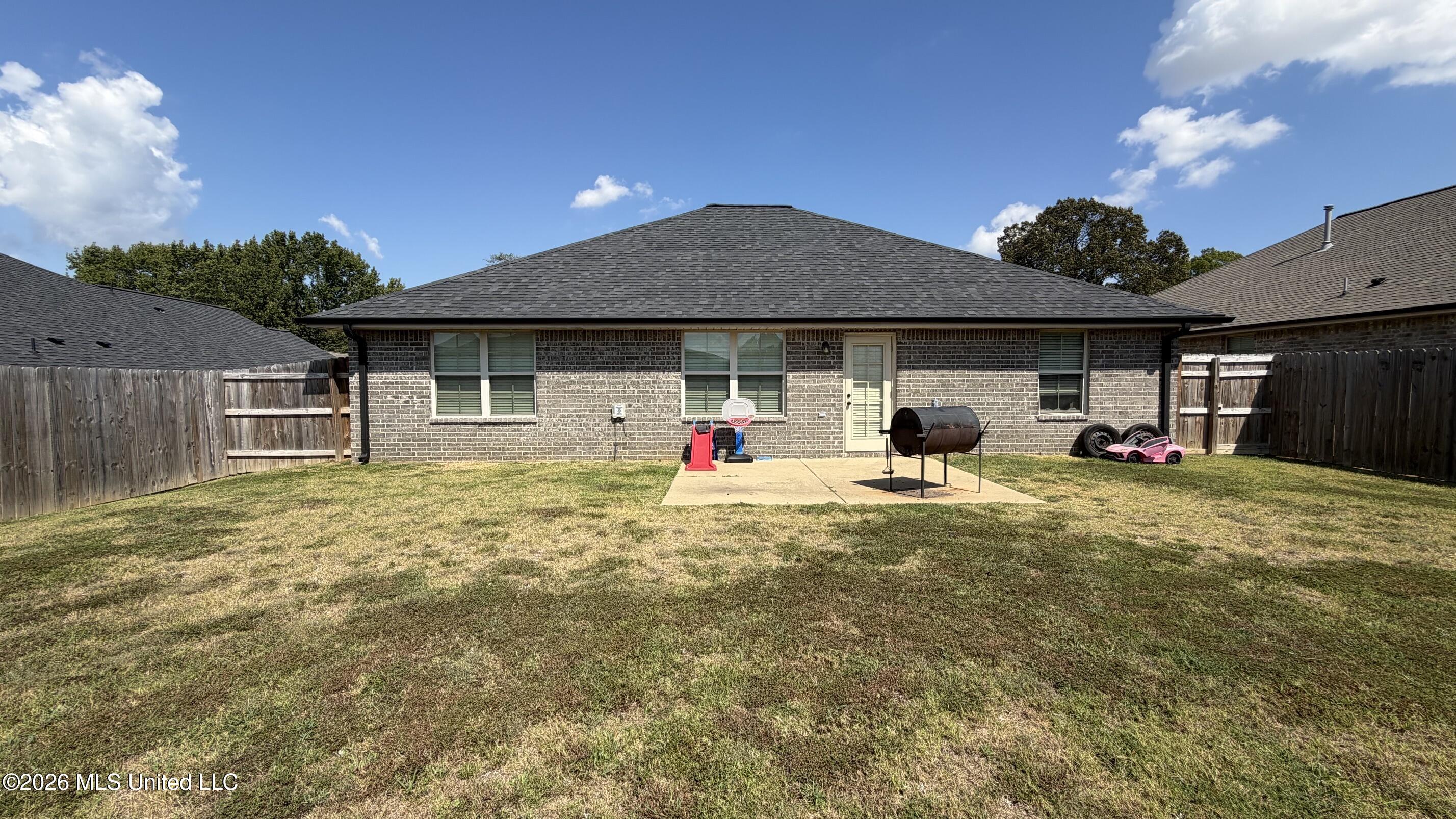 1687 Grayce Drive Property Photo 3