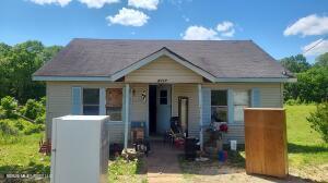 125 N College Street Property Photo 1