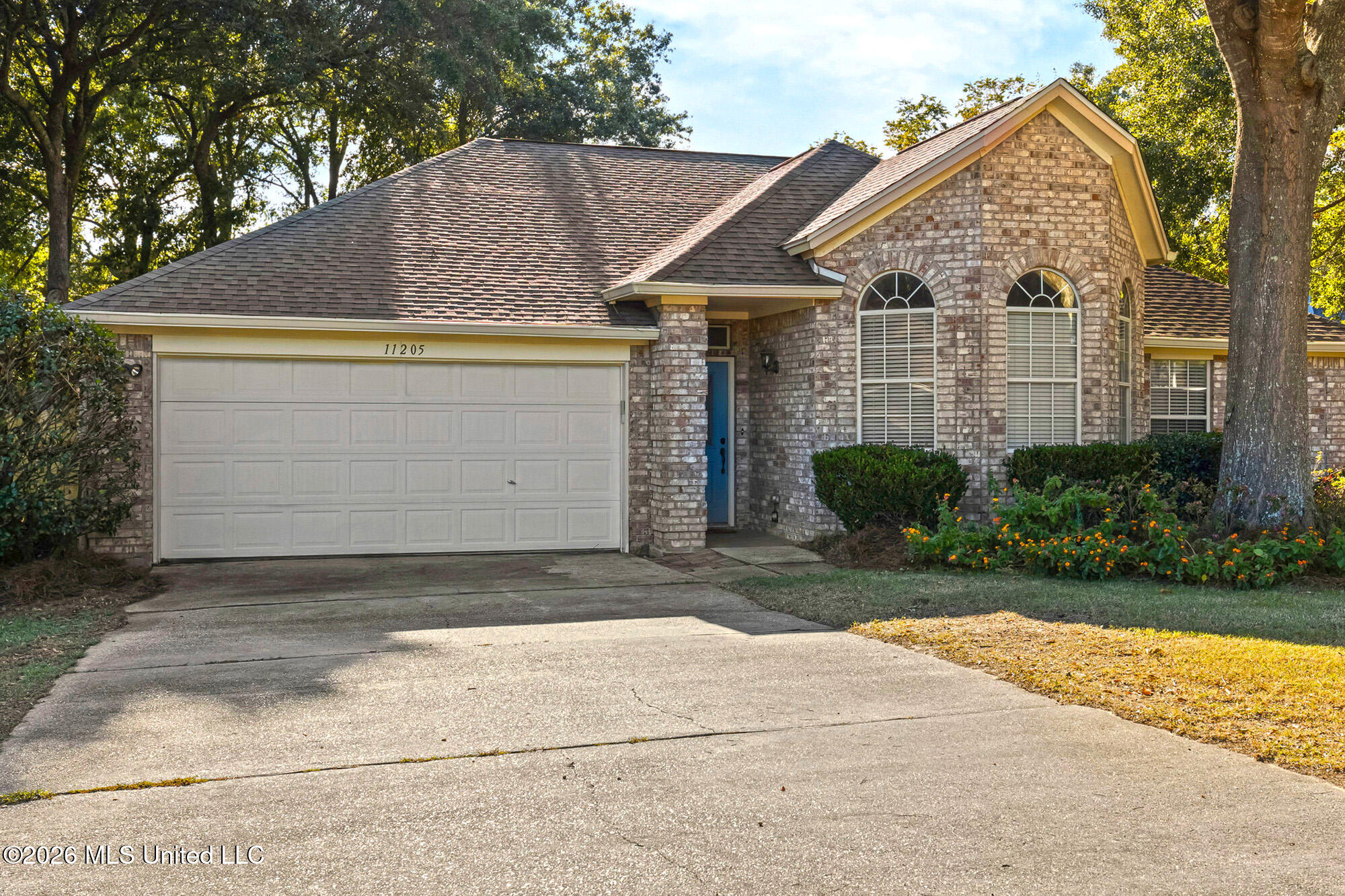 11205 Woodley Cove Property Photo 2