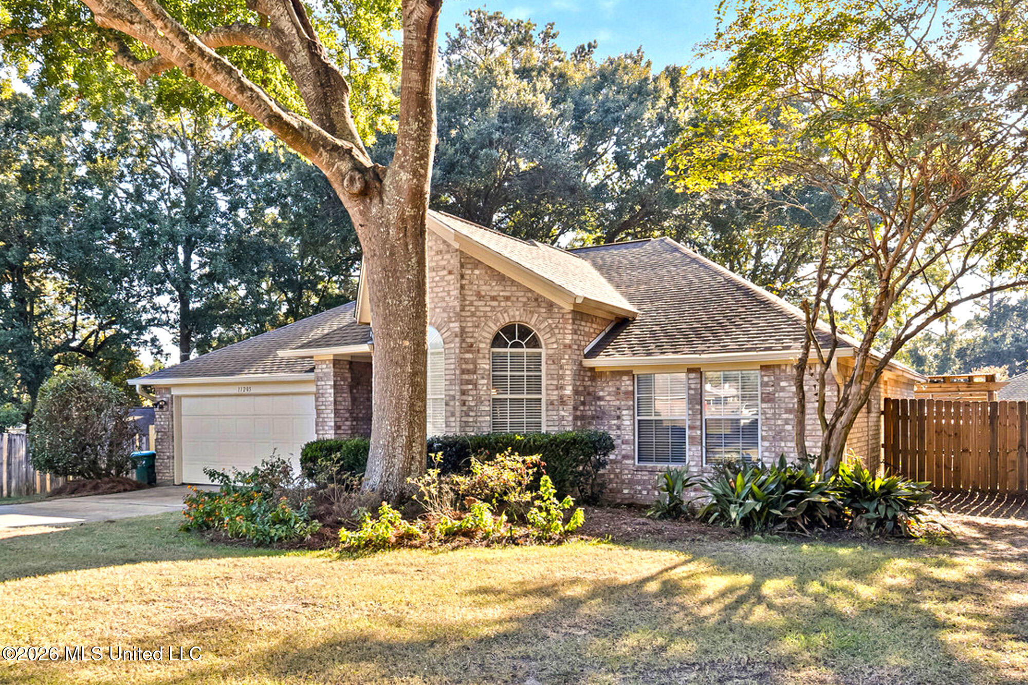 11205 Woodley Cove Property Photo 3