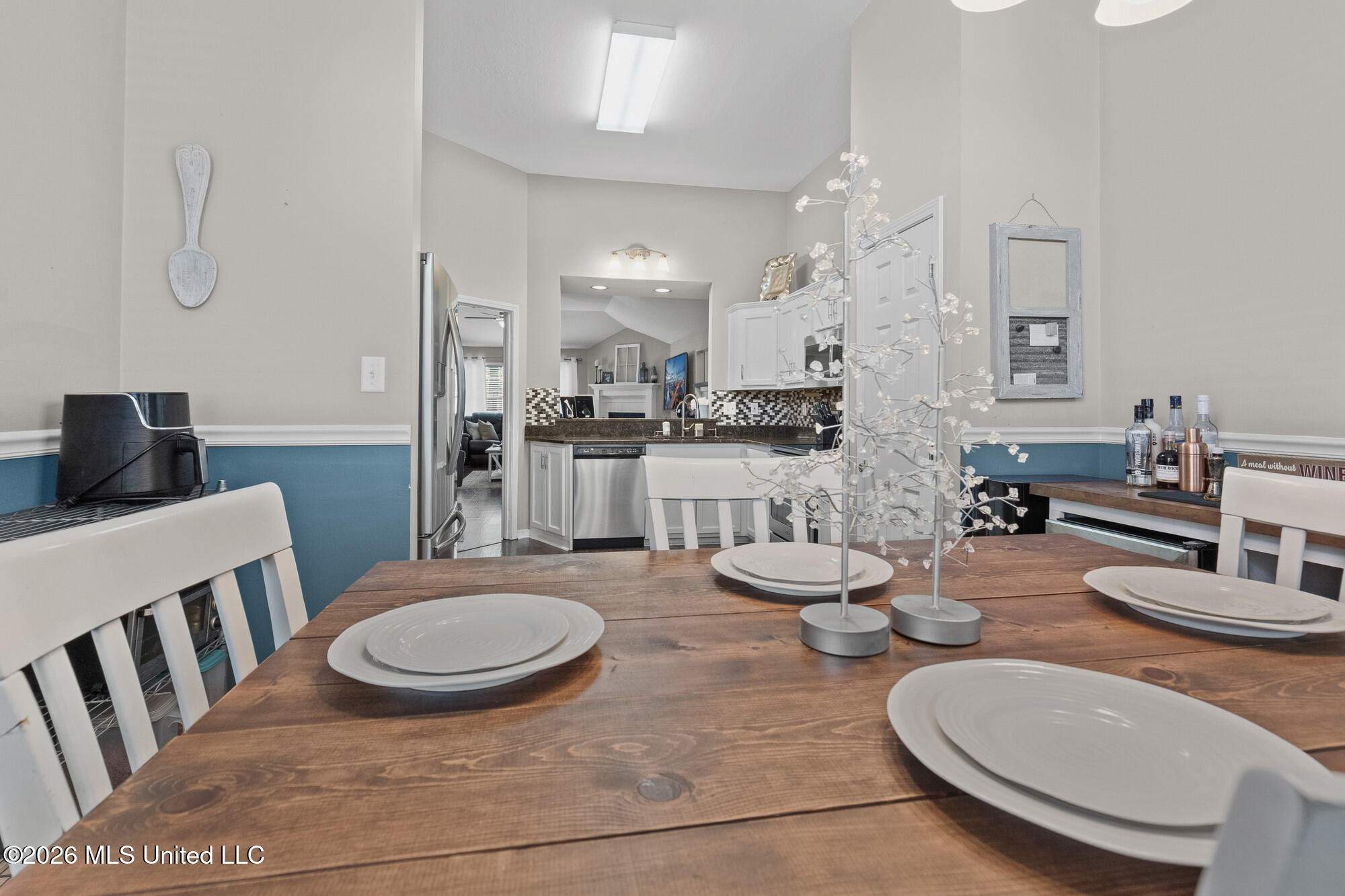 11205 Woodley Cove Property Photo 13