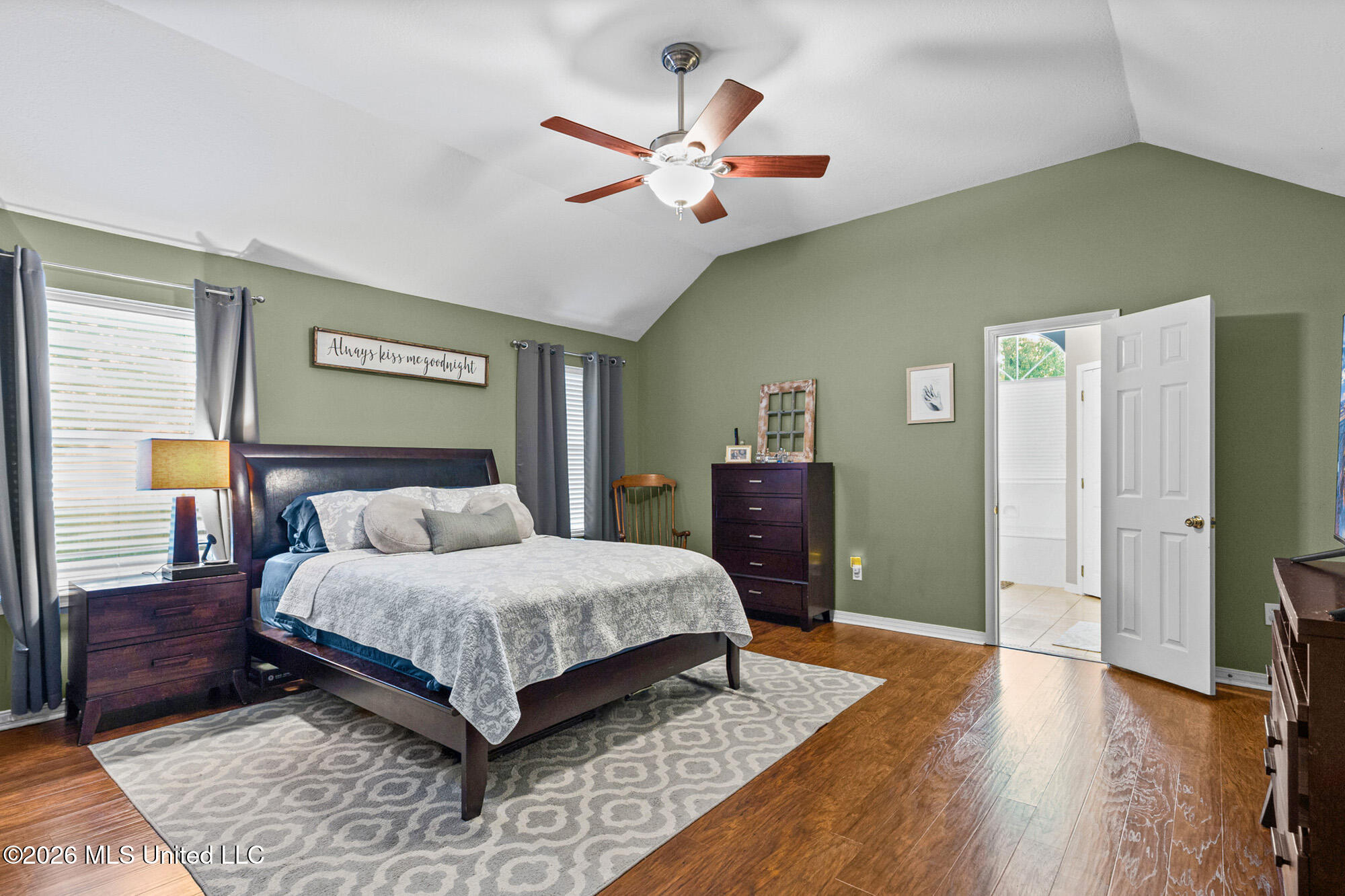 11205 Woodley Cove Property Photo 14