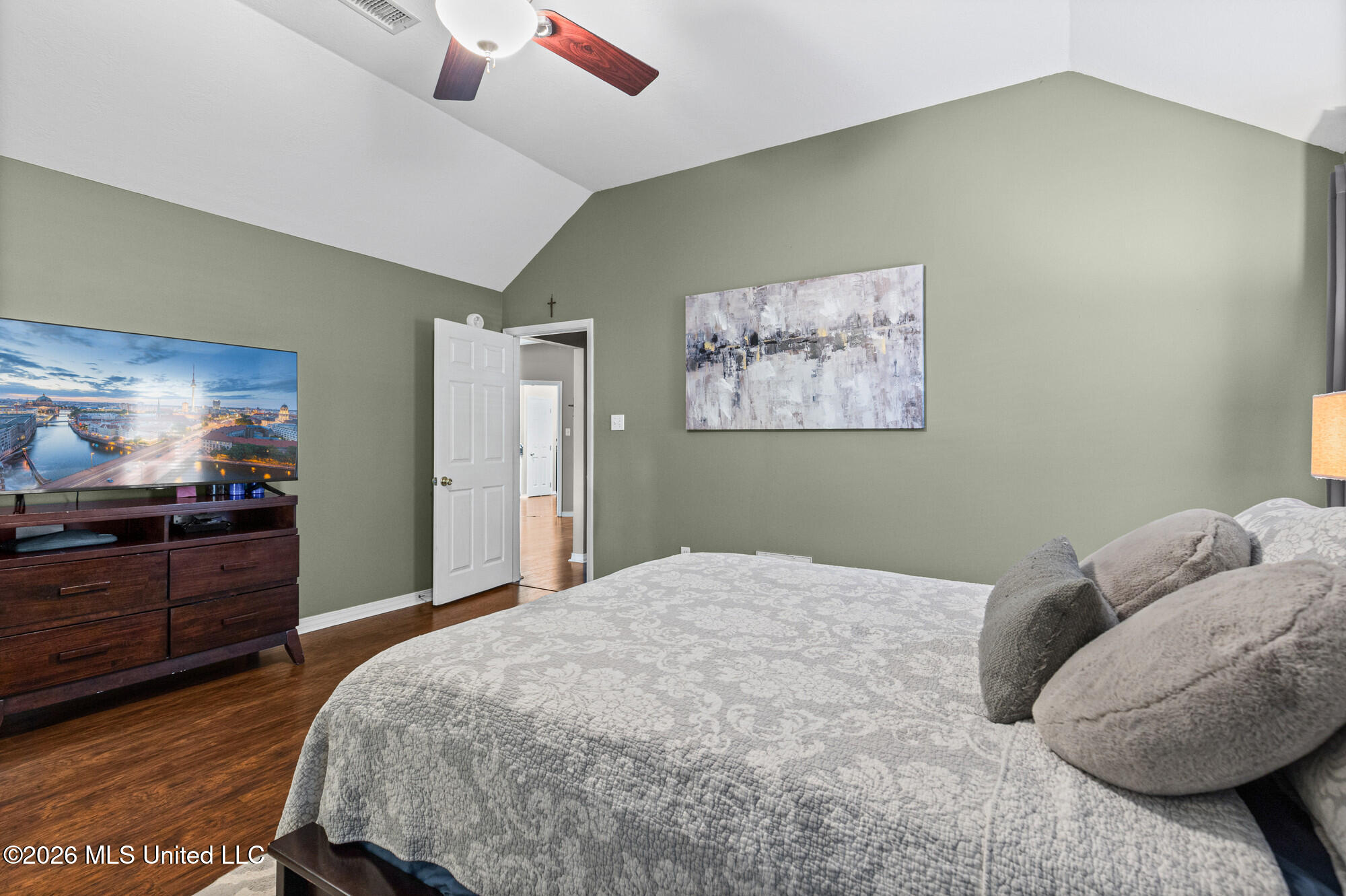 11205 Woodley Cove Property Photo 15
