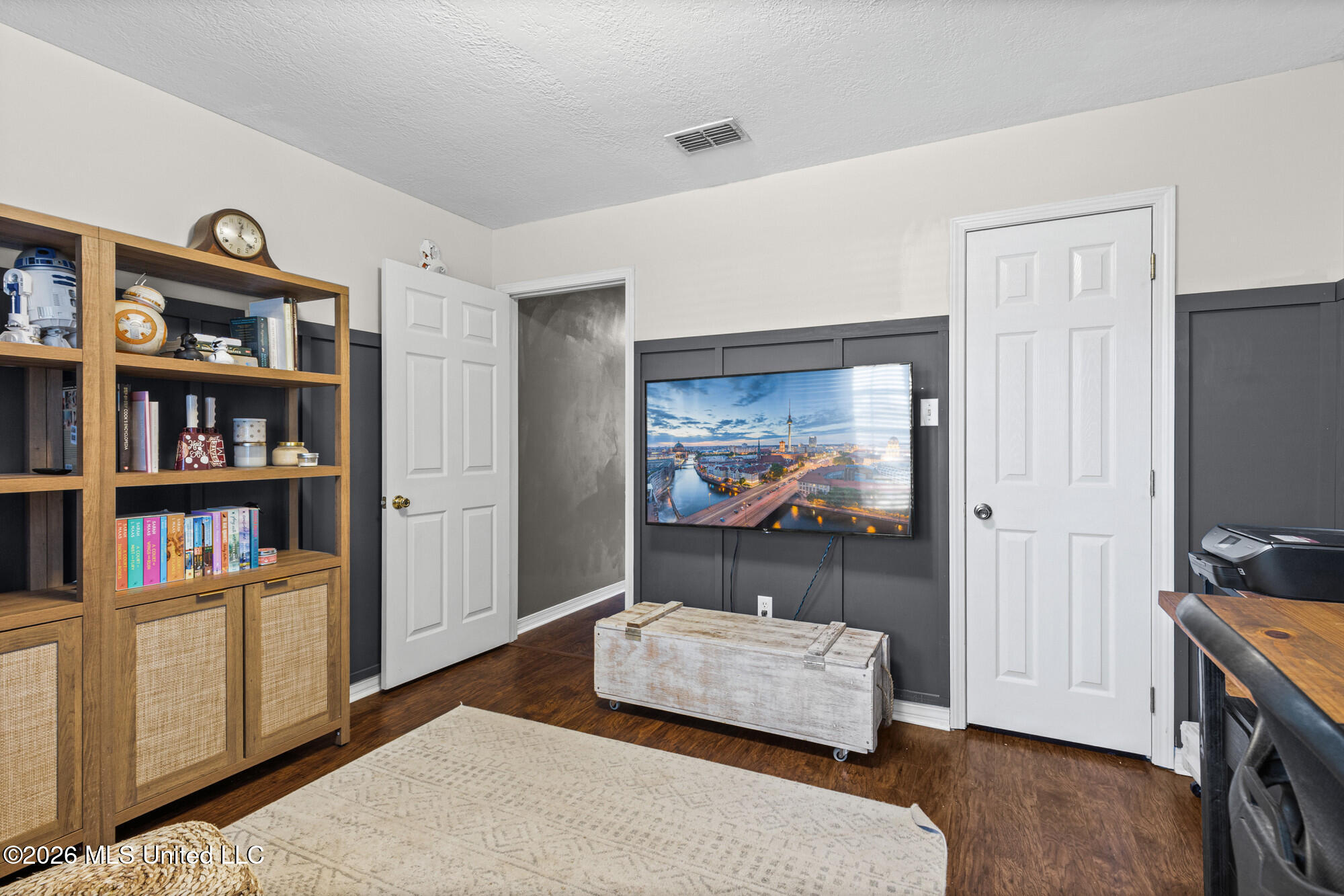 11205 Woodley Cove Property Photo 20