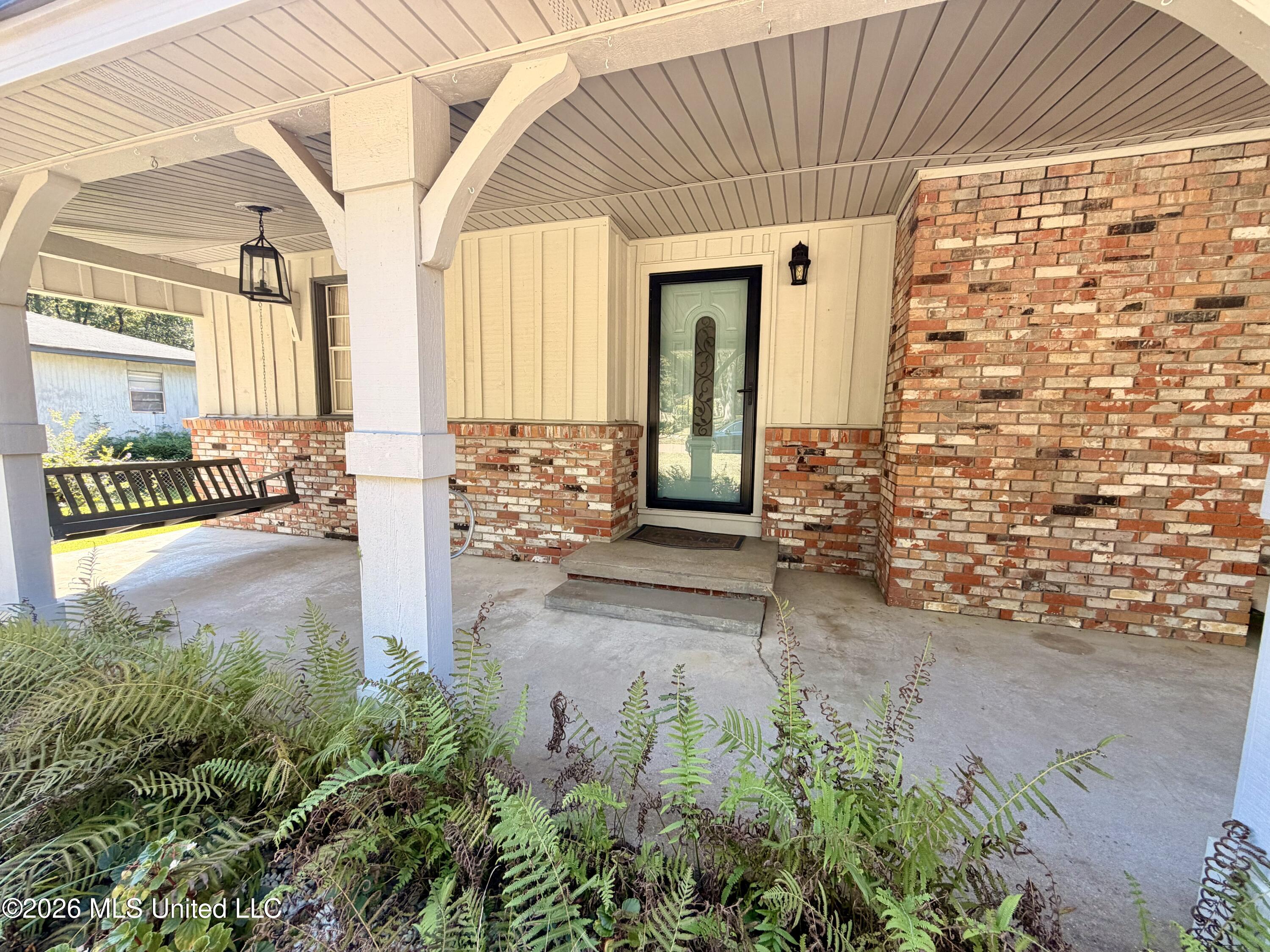 2045 Carolyn Lane Property Photo 11