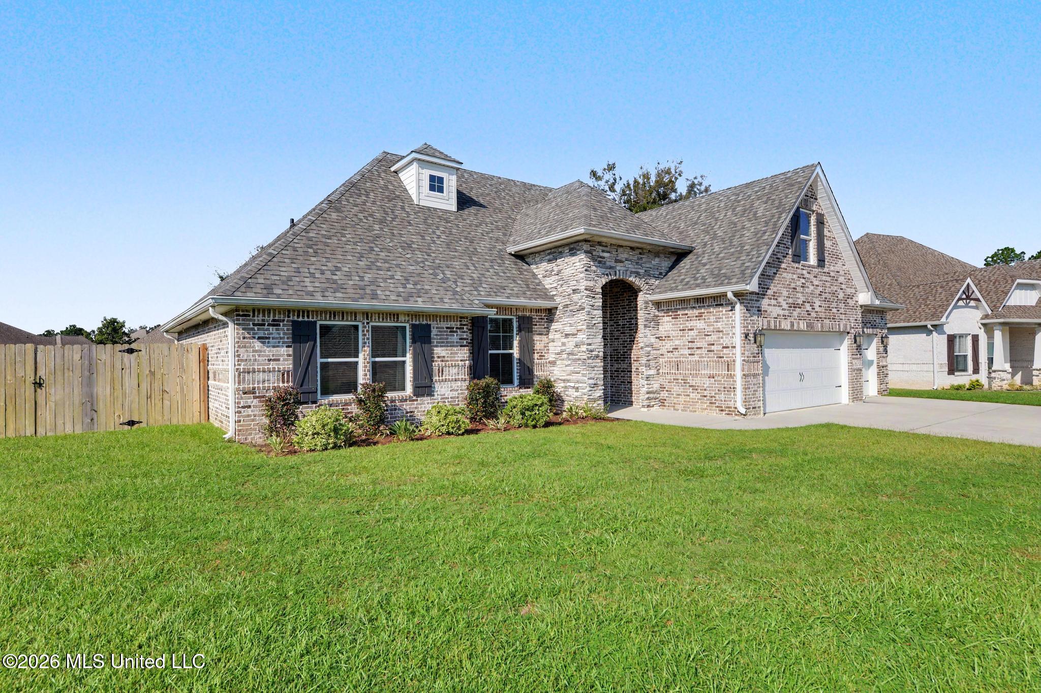 16879 W Landon Green Circle Property Photo 2