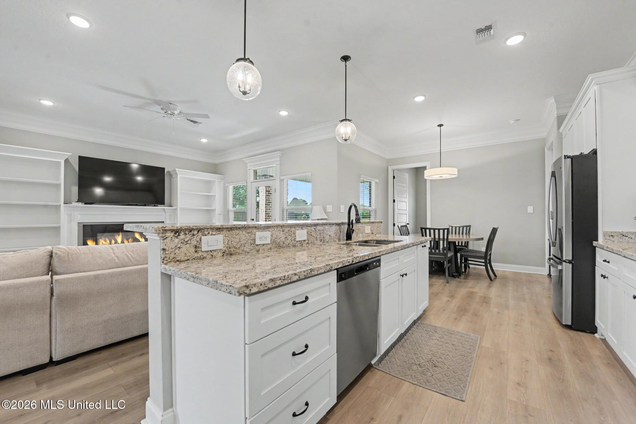 16879 W Landon Green Circle Property Photo 11