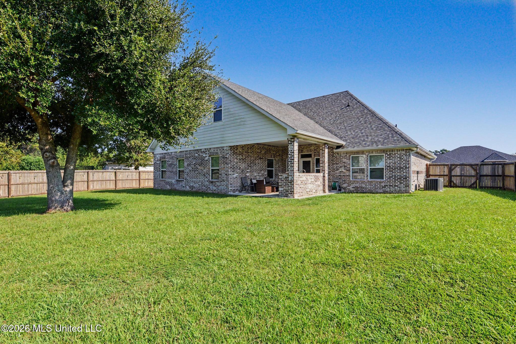 16879 W Landon Green Circle Property Photo 38