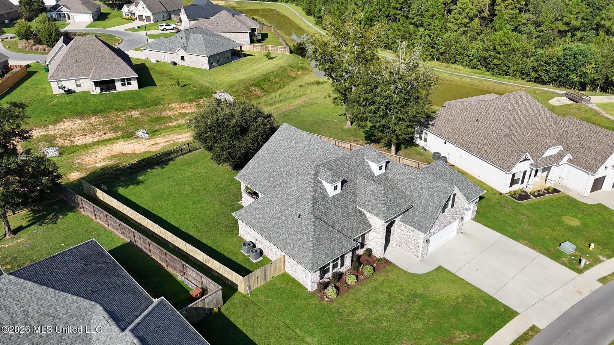 16879 W Landon Green Circle Property Photo 40